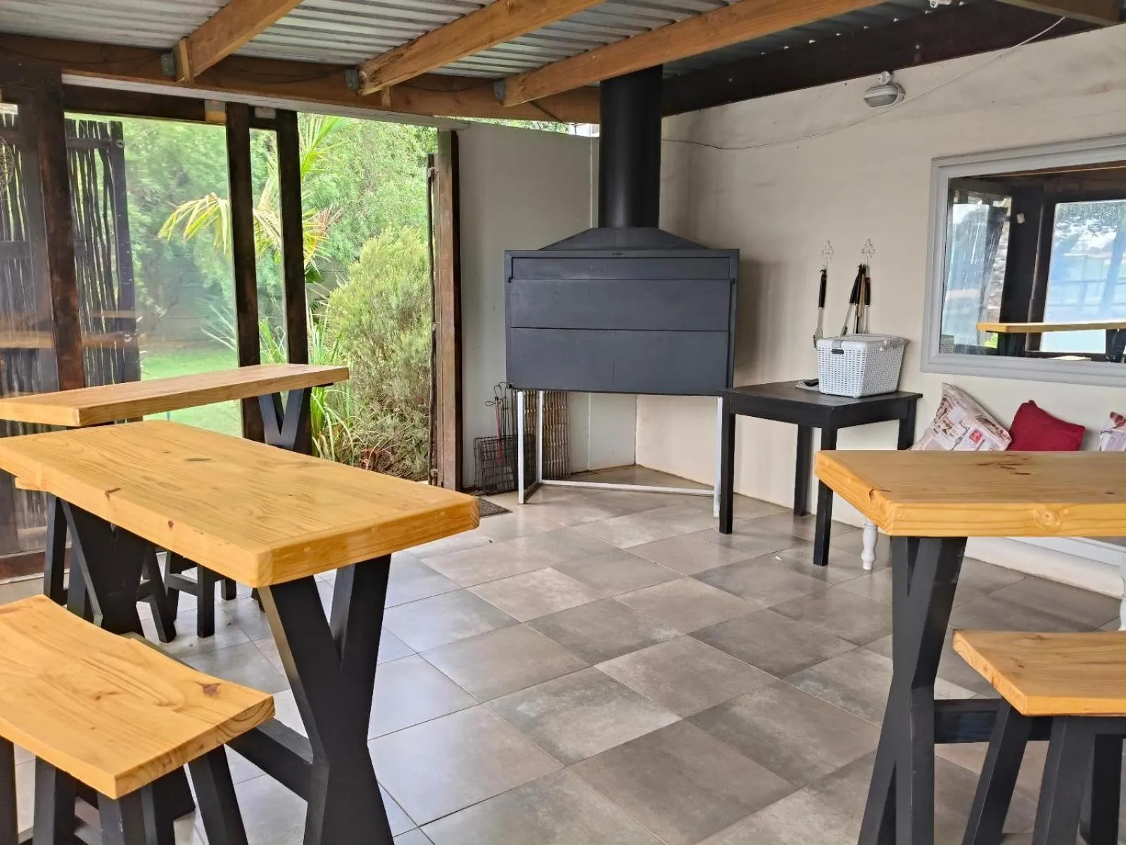 BBQ facilities in New Hunters Moon