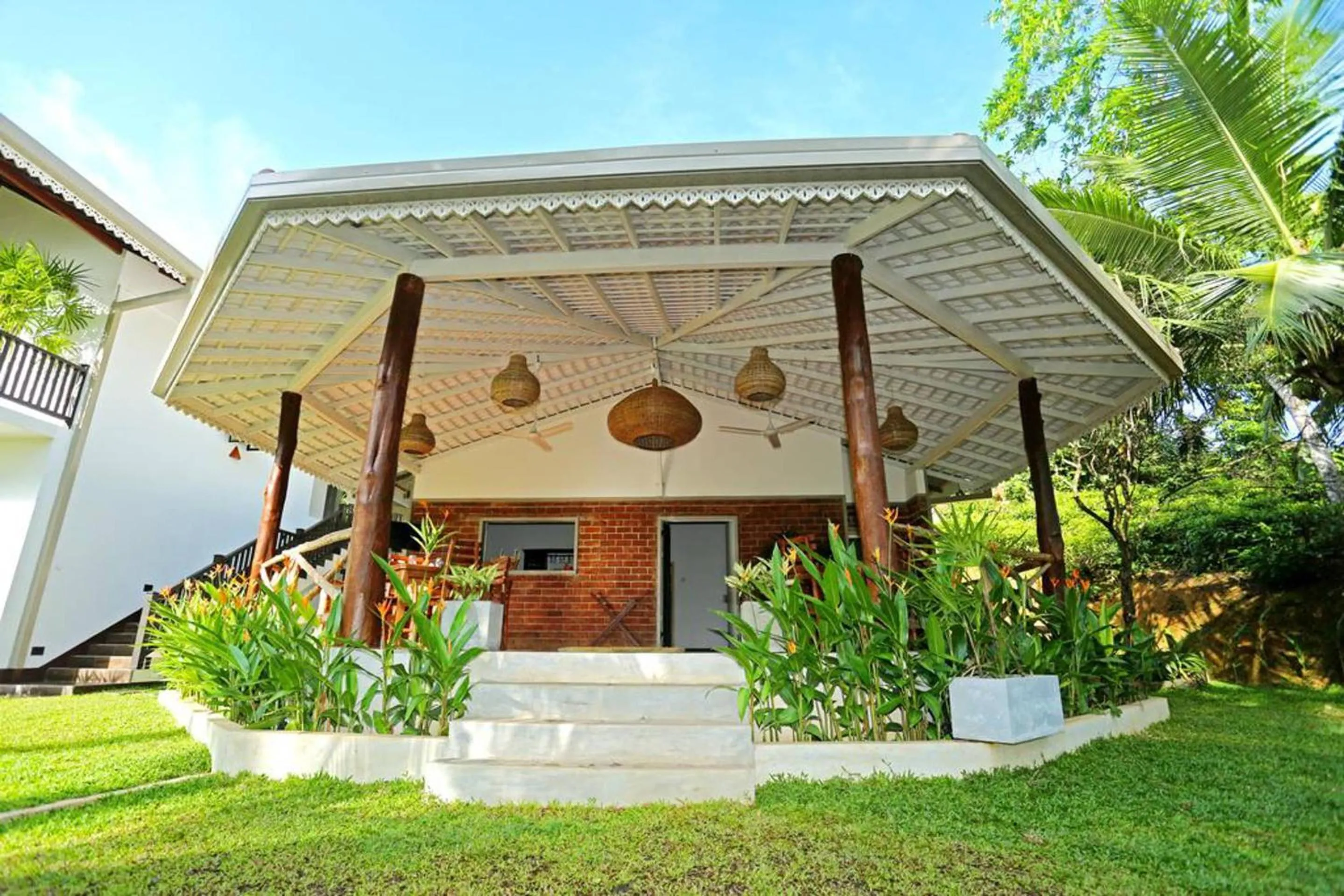 Villa Peacock