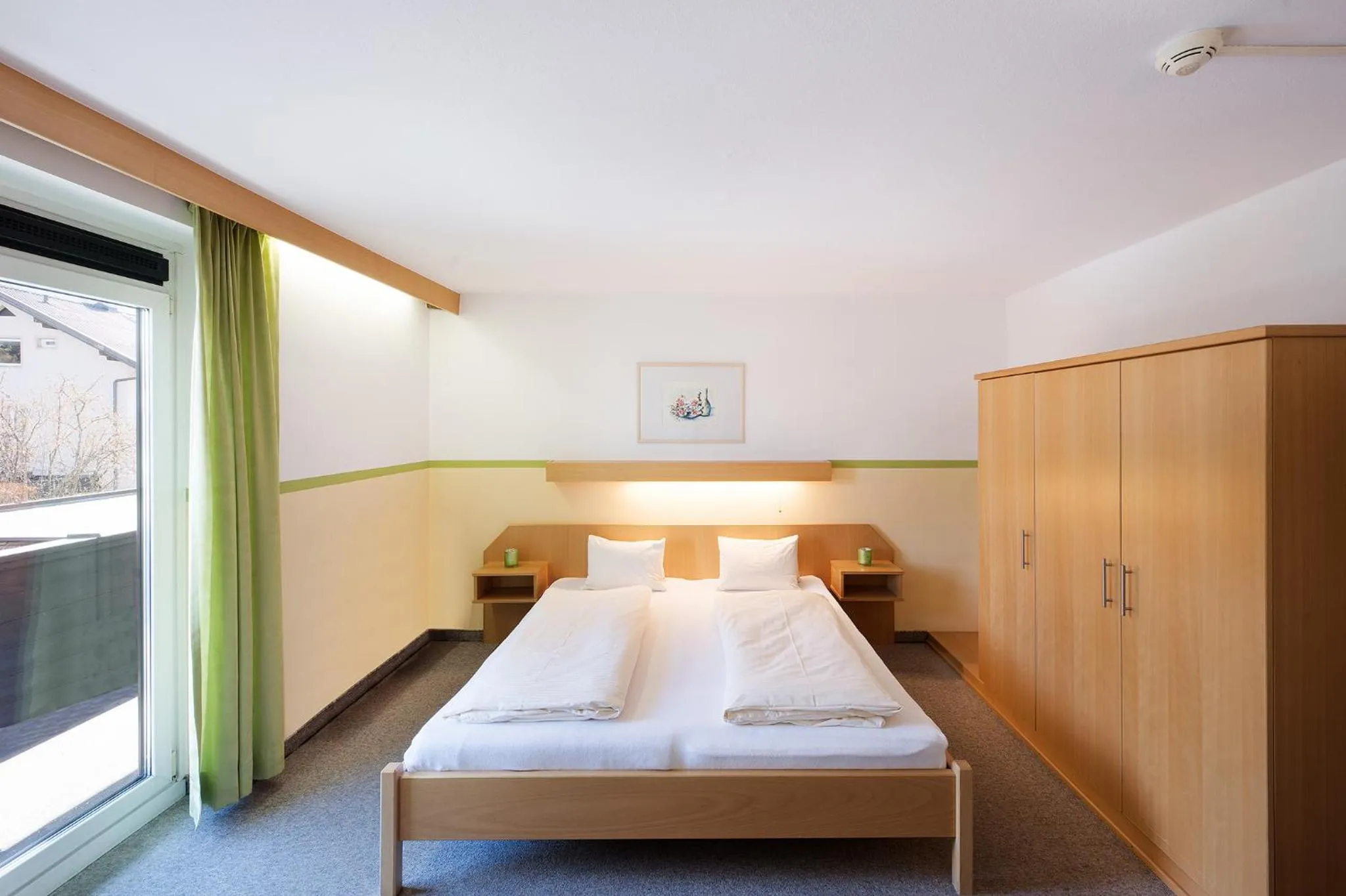 Day, Bed in Hotel Linde
