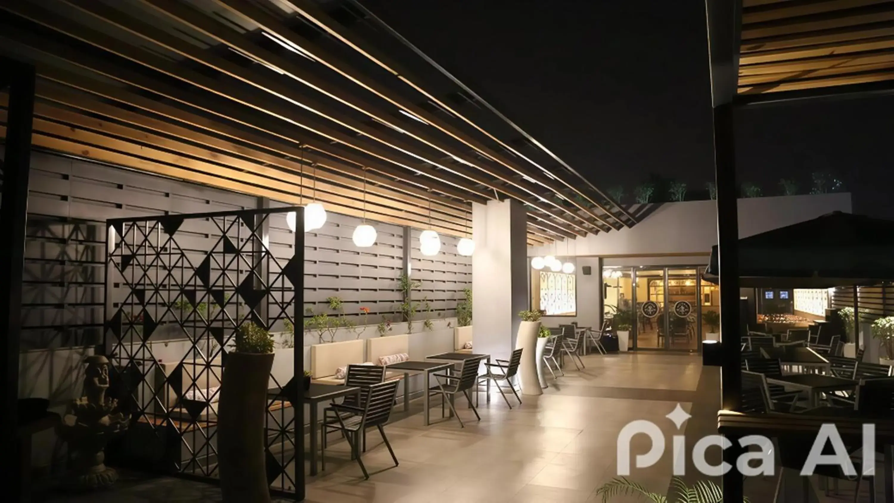 Restaurant/places to eat in Hotel V Hazratganj Restaurant/places to eat in Hotel V Hazratganj