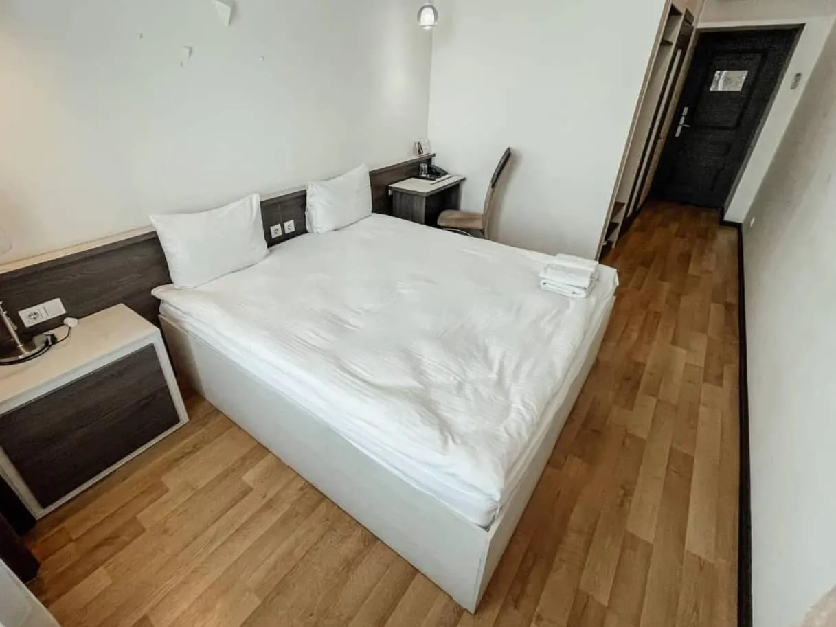 Bedroom, Bed in Astra Hotel