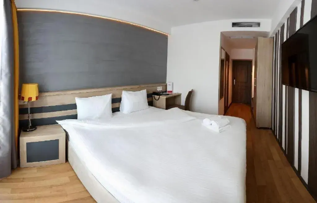 Standard Double Room in Astra Hotel Standard Double Room in Astra Hotel