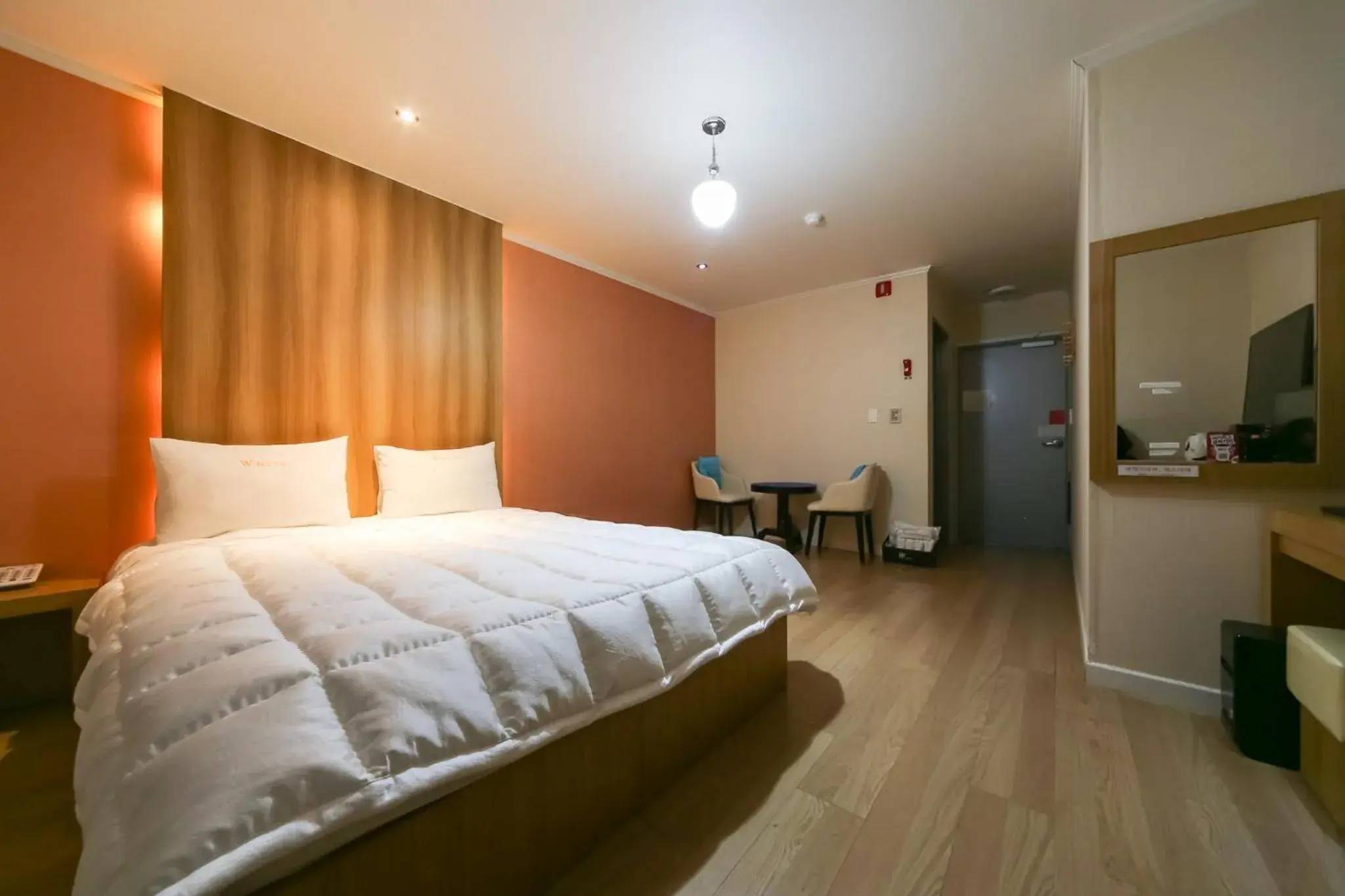 Bed in Gyeongju bulgooksa W Drive-in Motel Bed in Gyeongju bulgooksa W Drive-in Motel