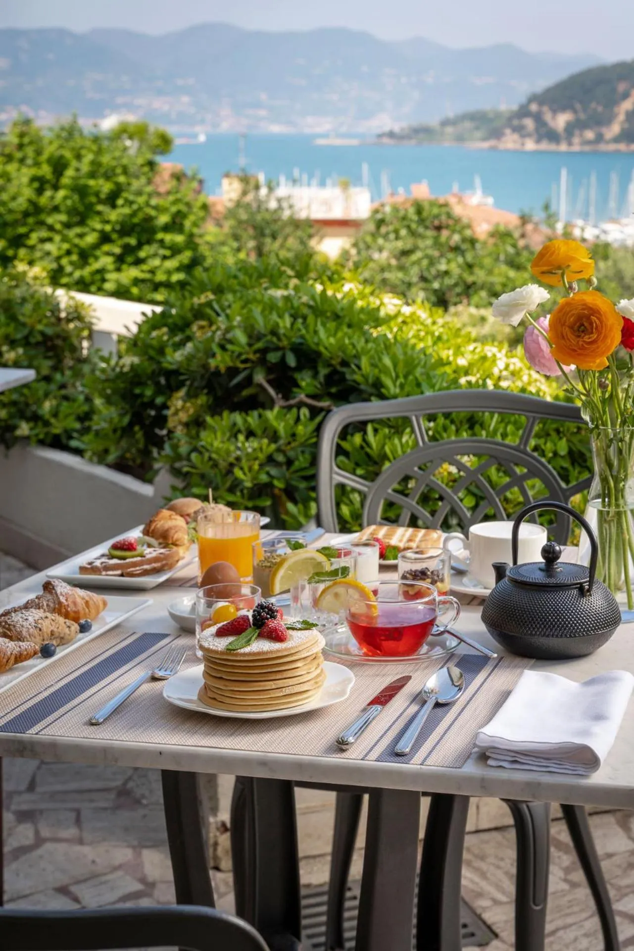 Breakfast in Doria Park Hotel