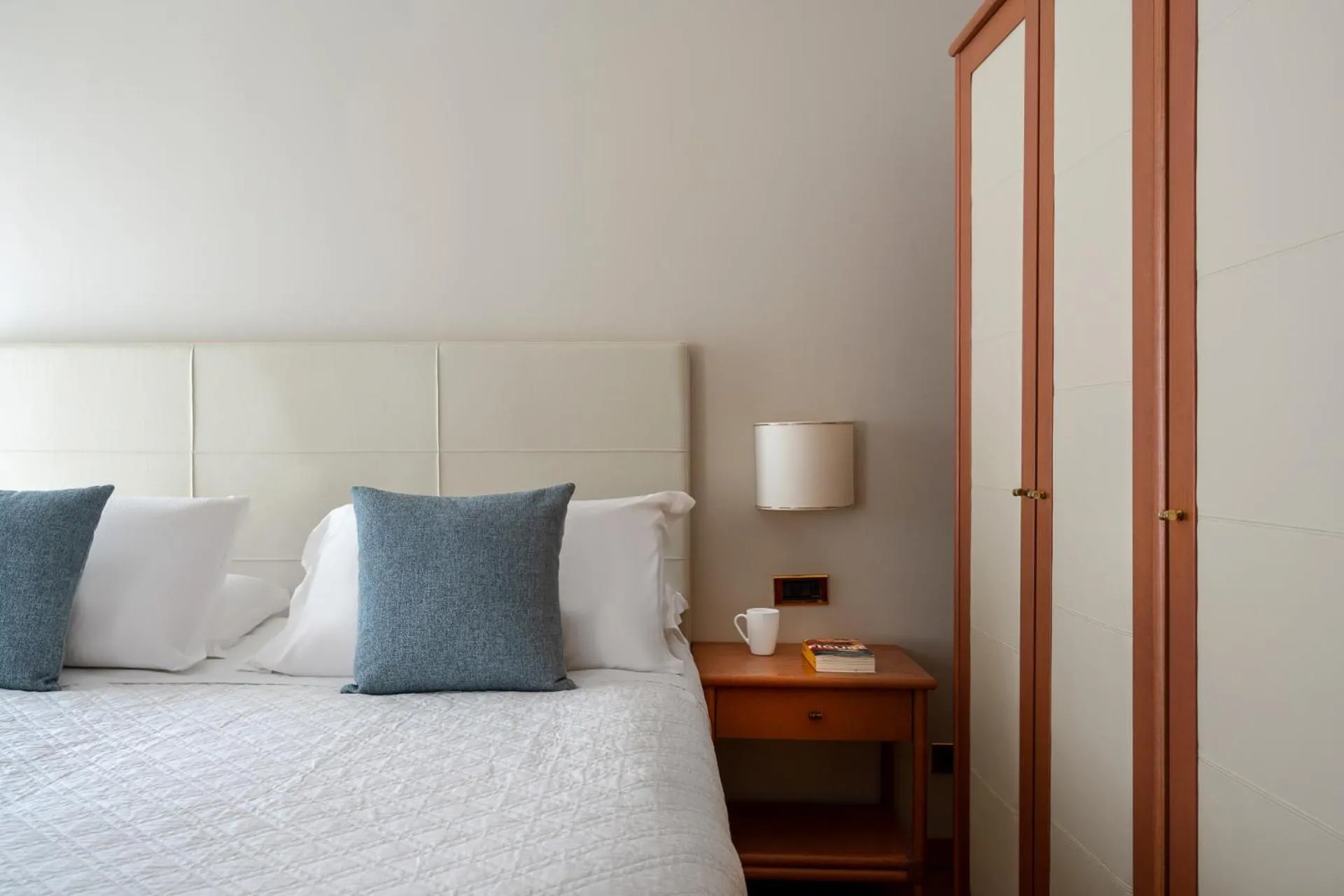 Bed in Doria Park Hotel