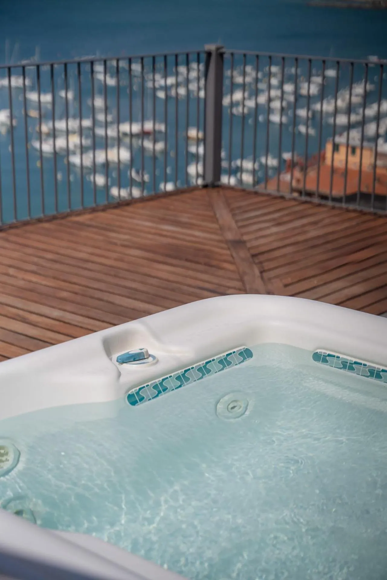 Hot Tub in Doria Park Hotel