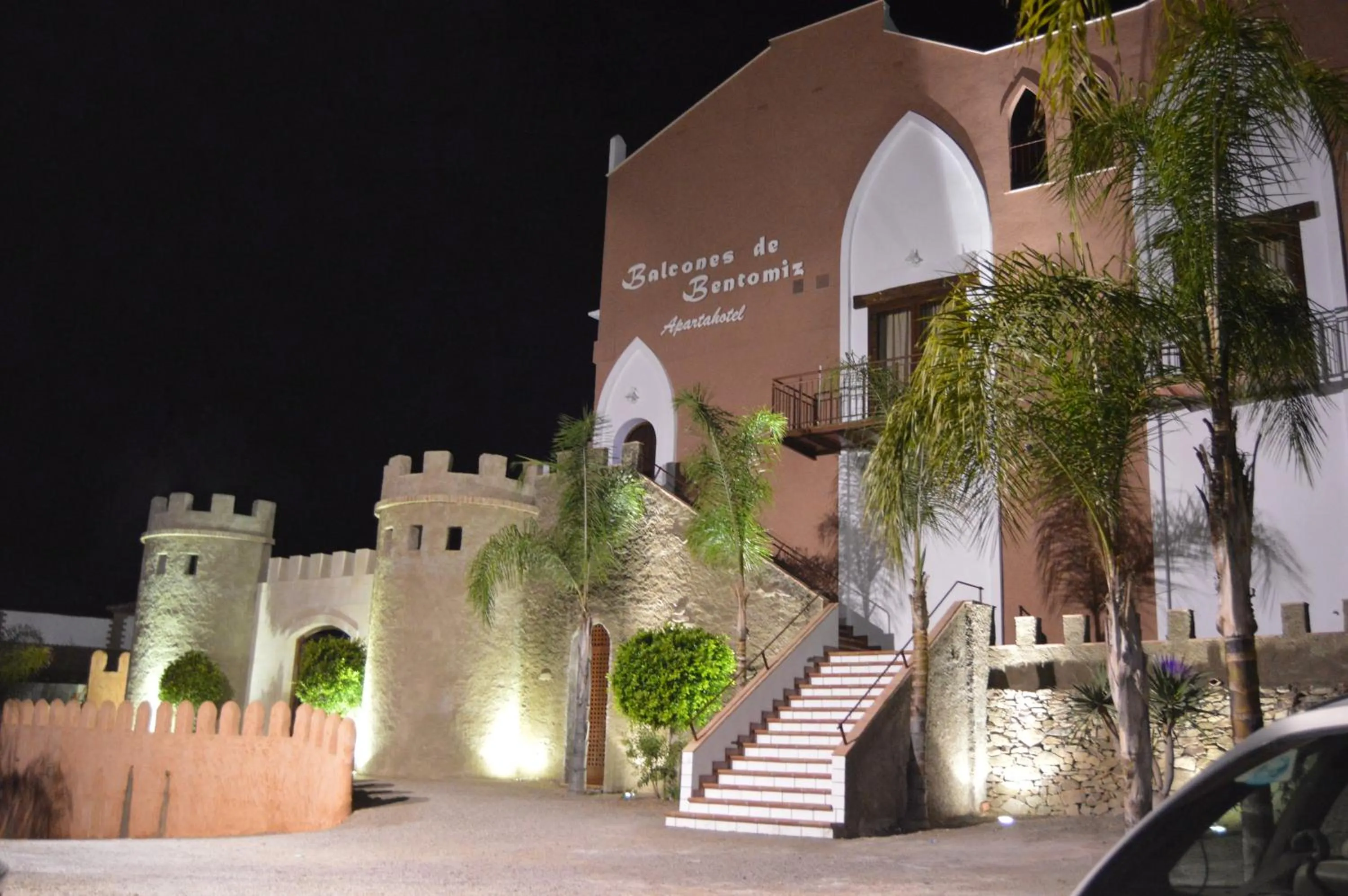 Property building in Balcones de Bentomiz