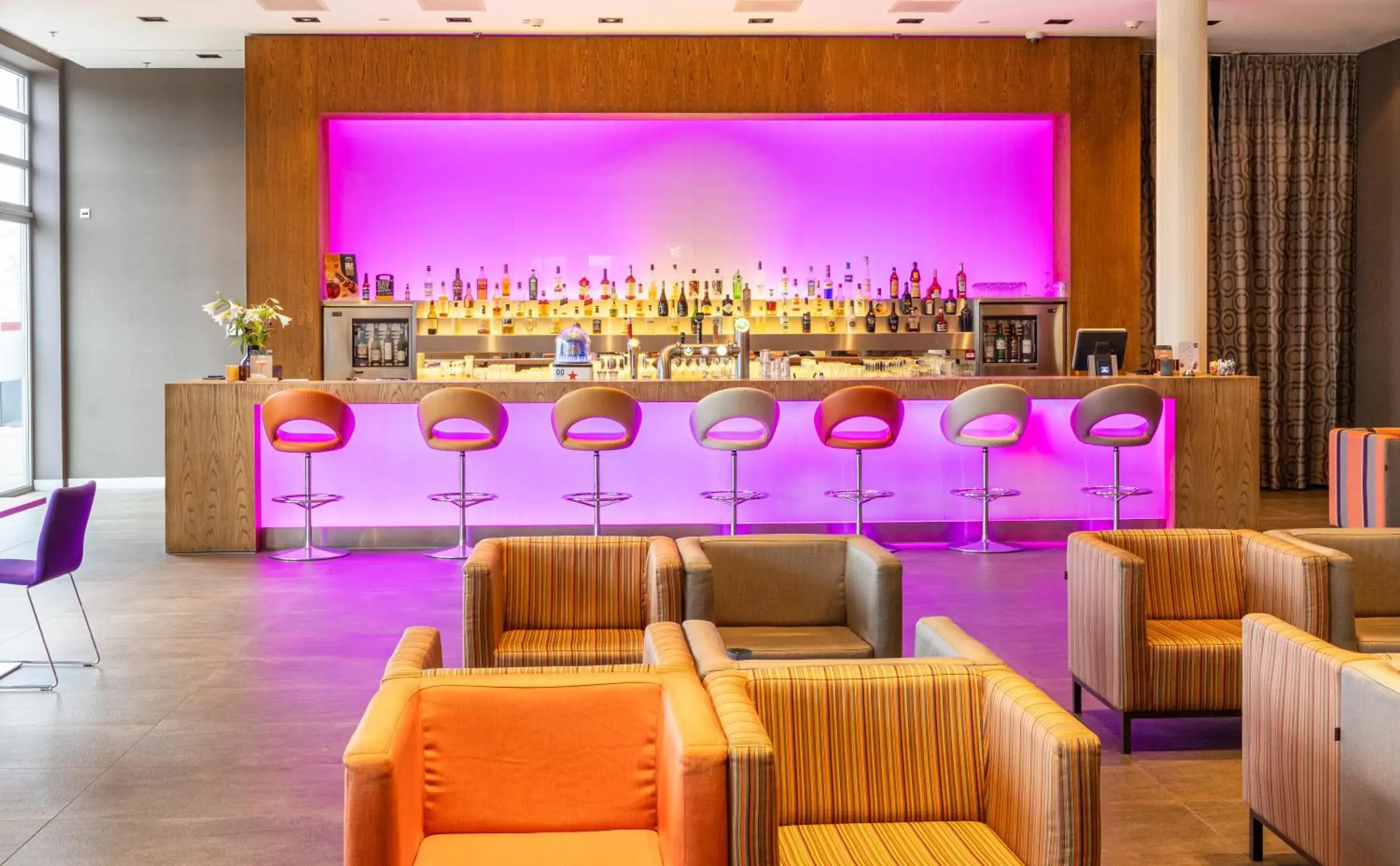 Lounge or bar in Hotel Lumen Zwolle Lounge or bar in Hotel Lumen Zwolle