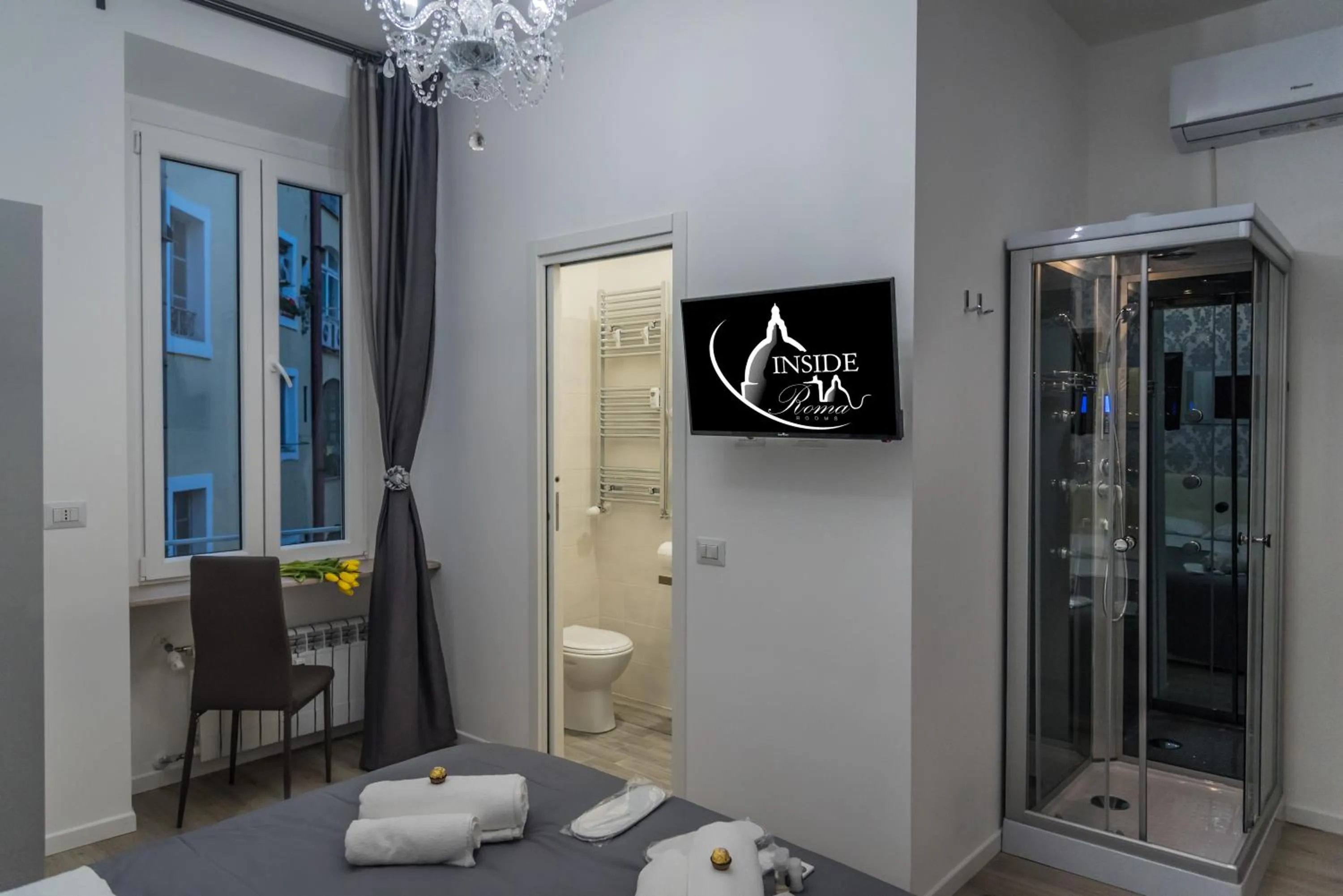 Bedroom in Inside Roma Rooms