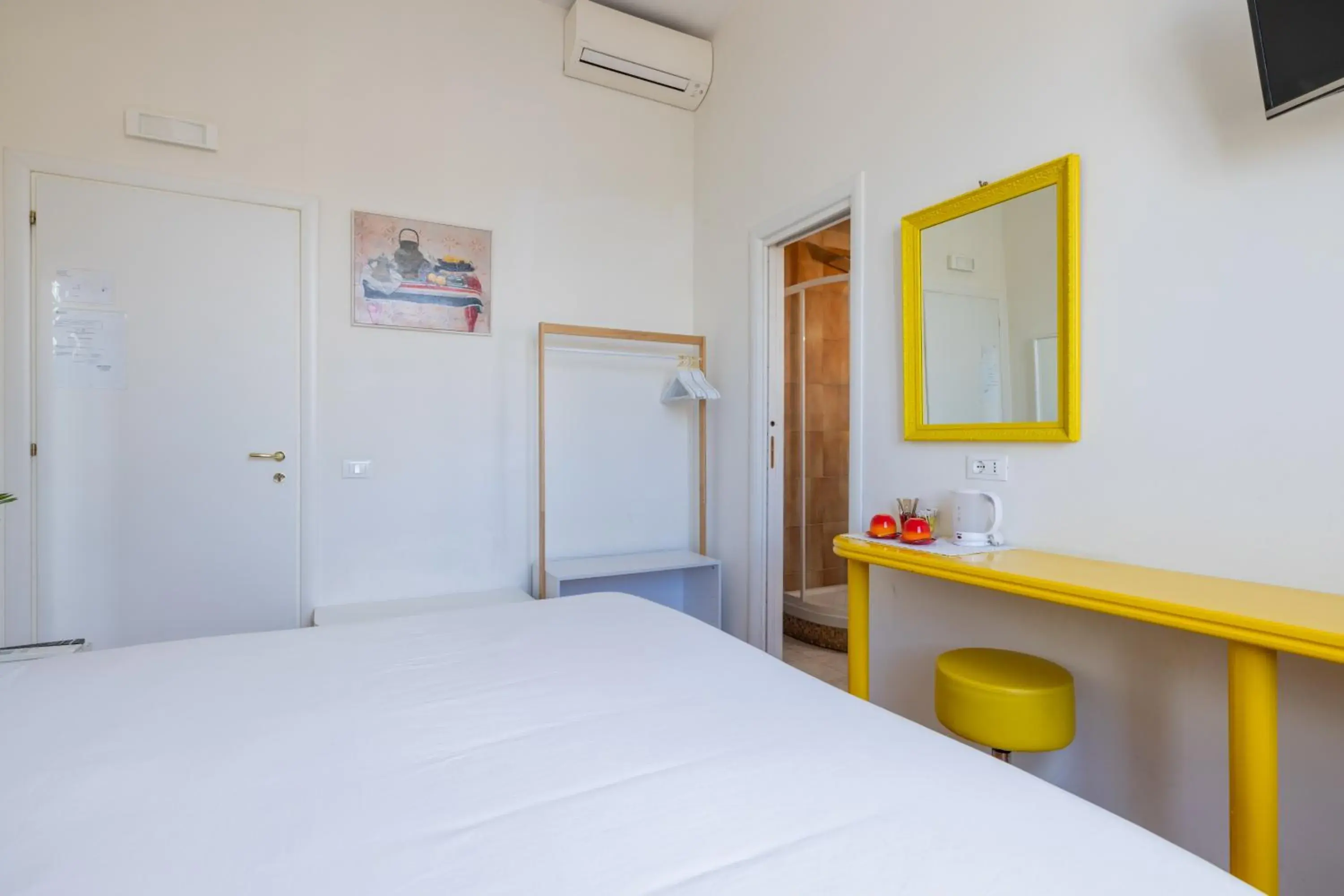 Photo of the whole room, Bed in Superior Relais FCollection Temple View Photo of the whole room, Bed in Superior Relais FCollection Temple View