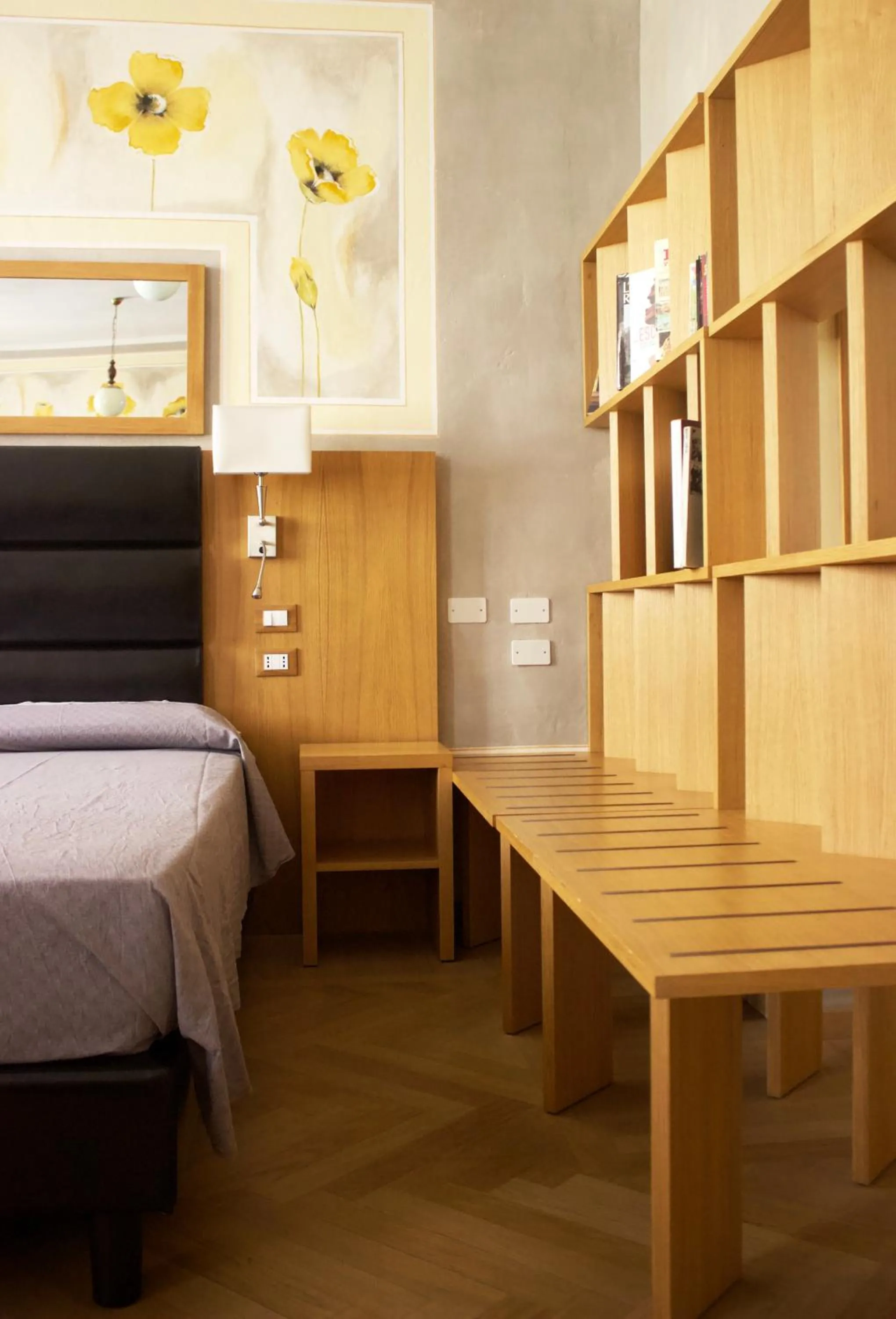 Bedroom, Bed in Albergo Giulia Gonzaga