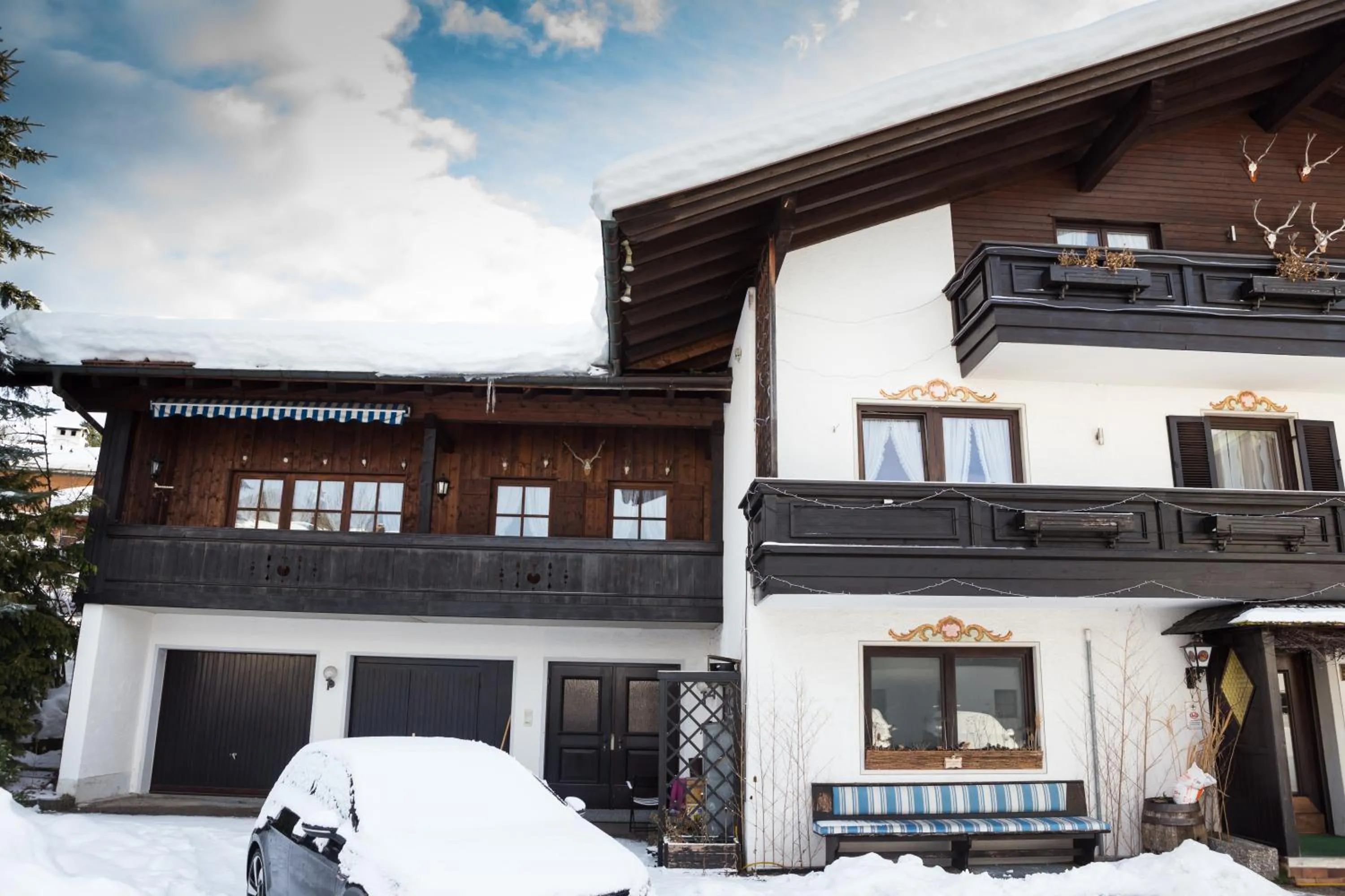 Property building in DEVA Hotel Kaiserblick