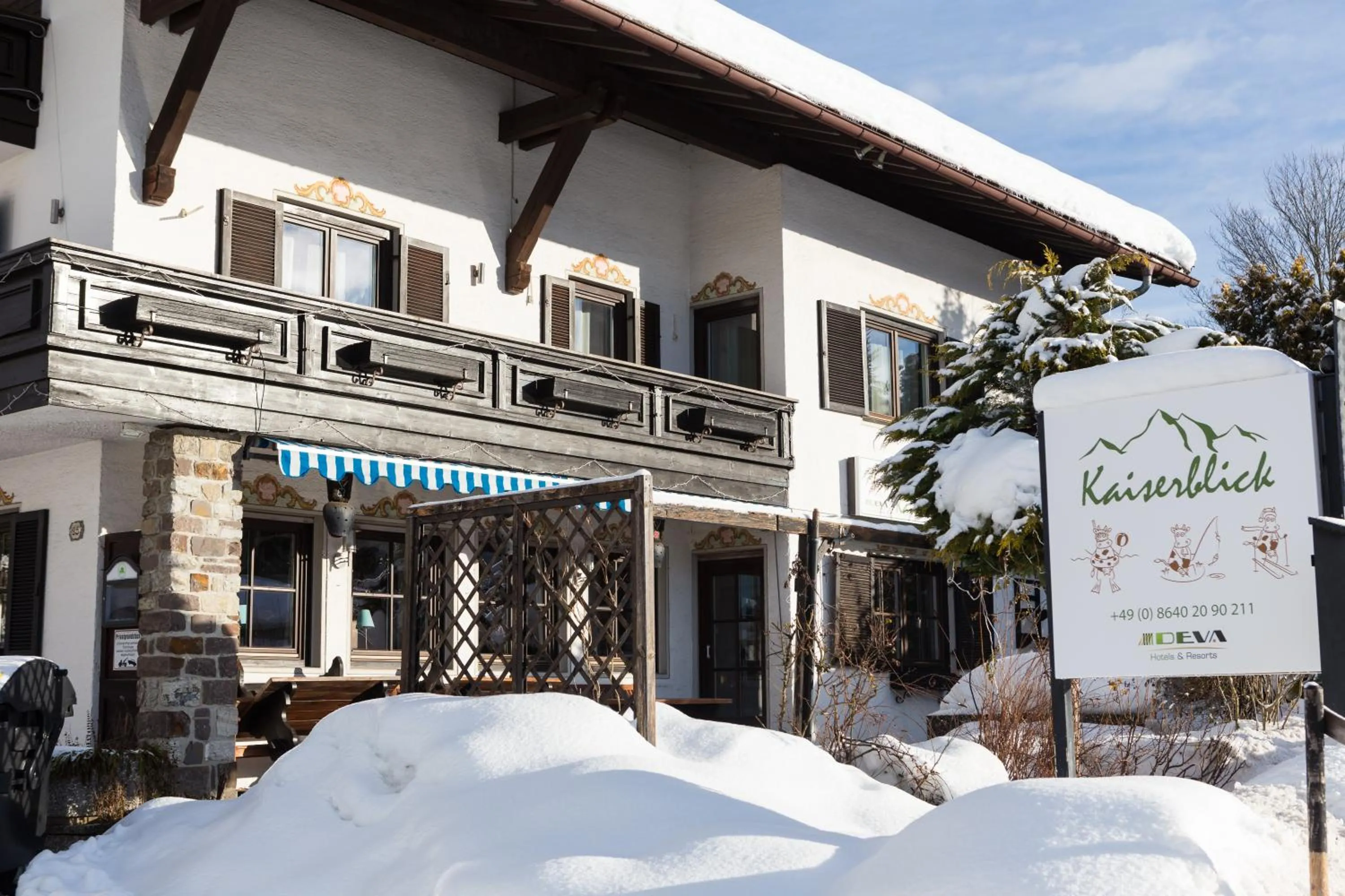 Property building in DEVA Hotel Kaiserblick