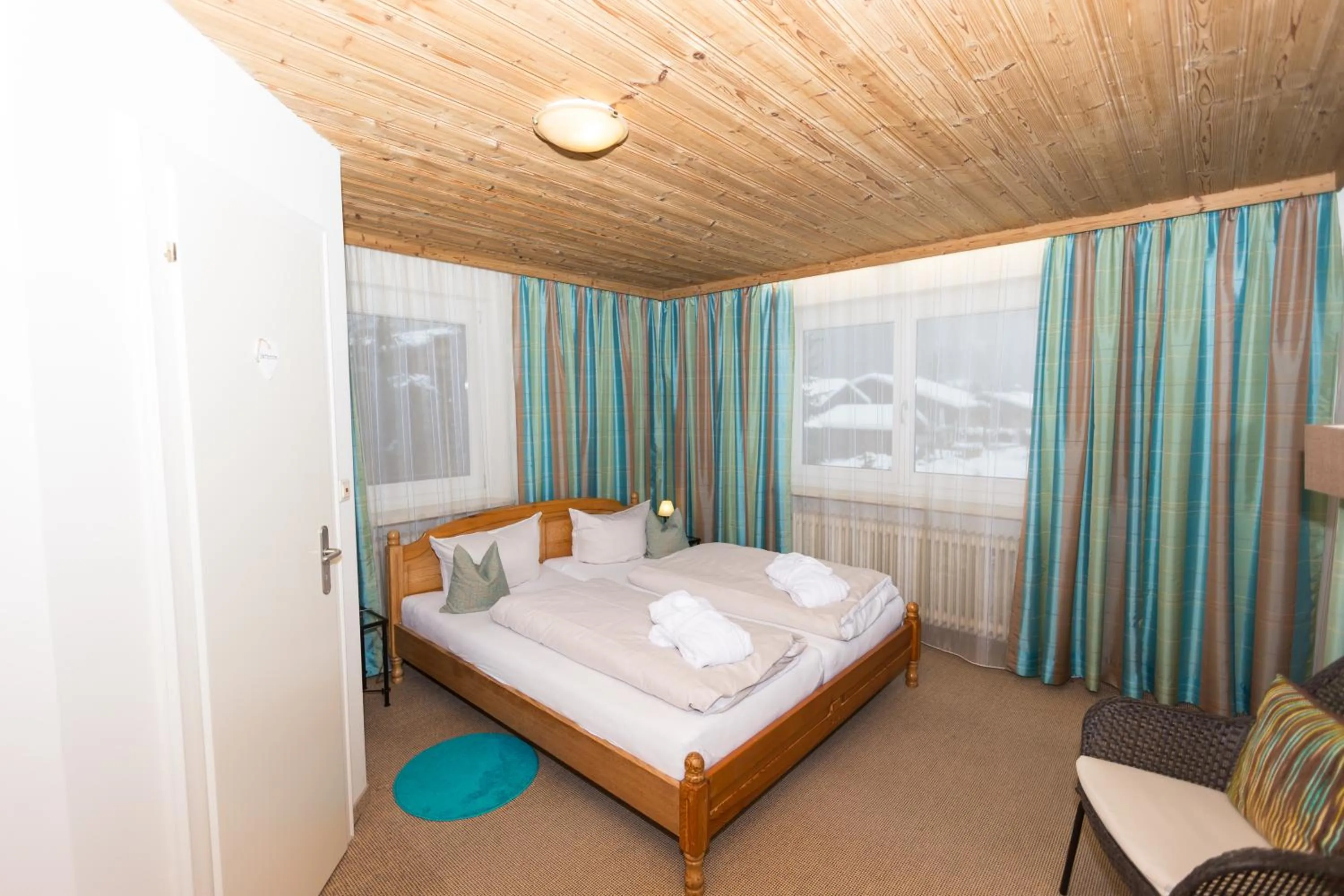 Bedroom, Bed in DEVA Hotel Kaiserblick