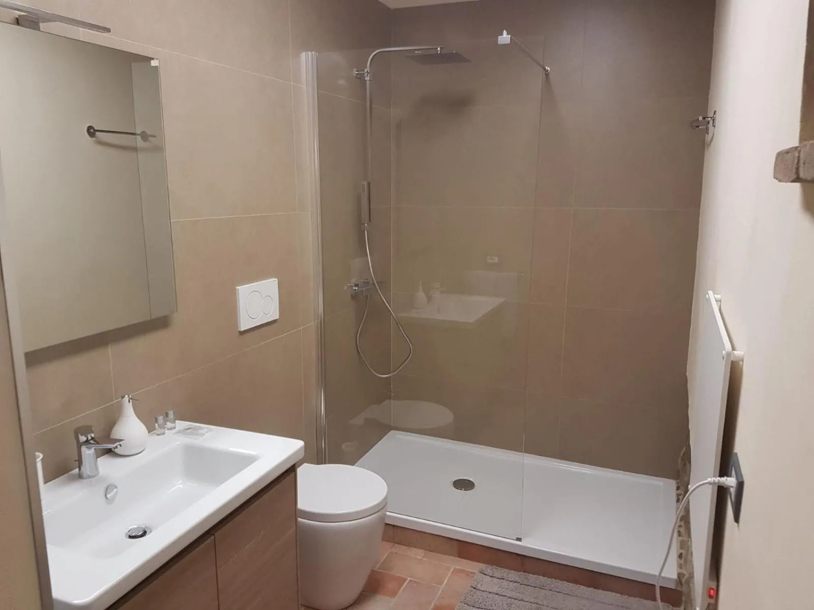 Shower in La Collina