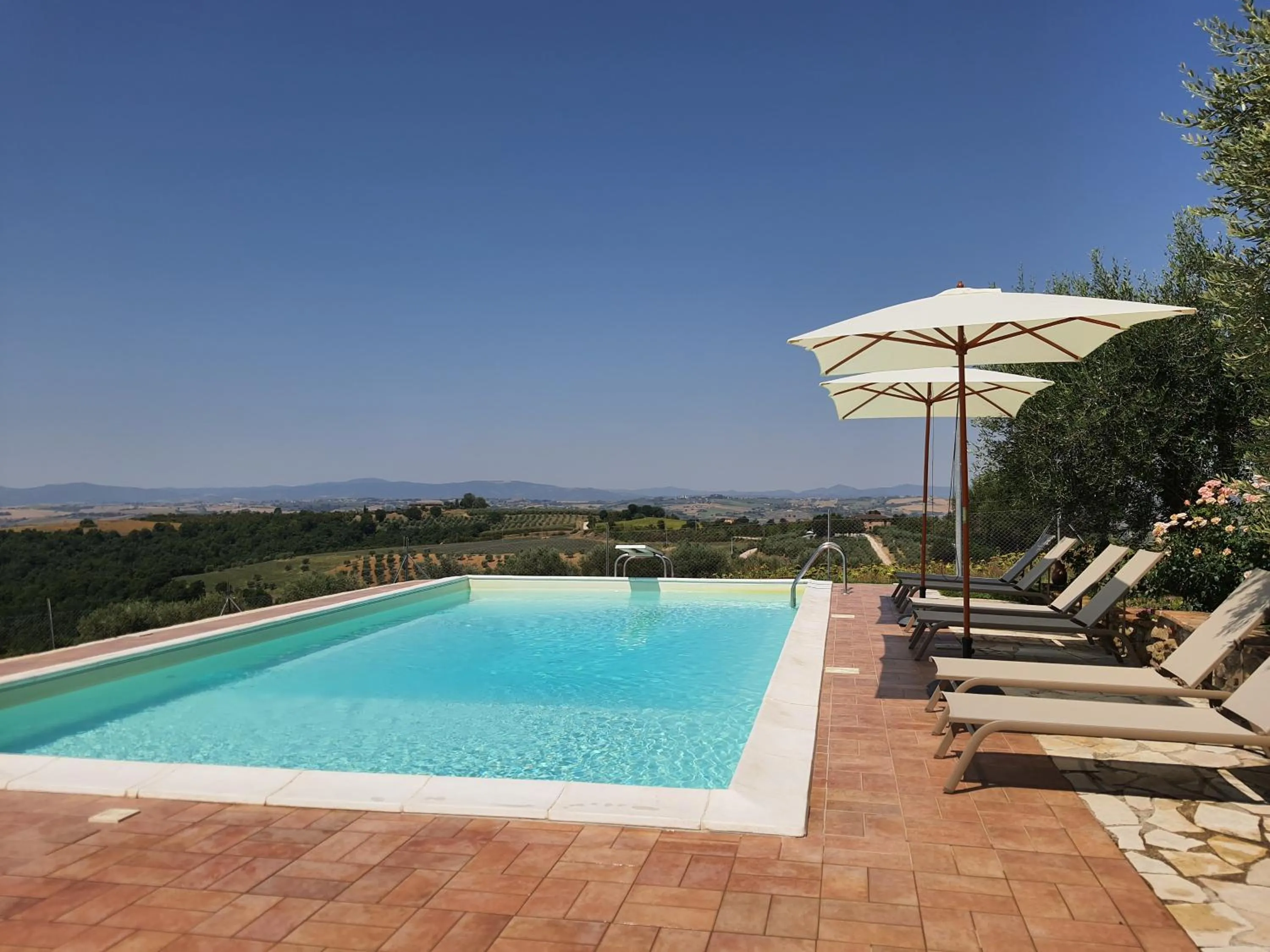 Swimming pool in La Collina