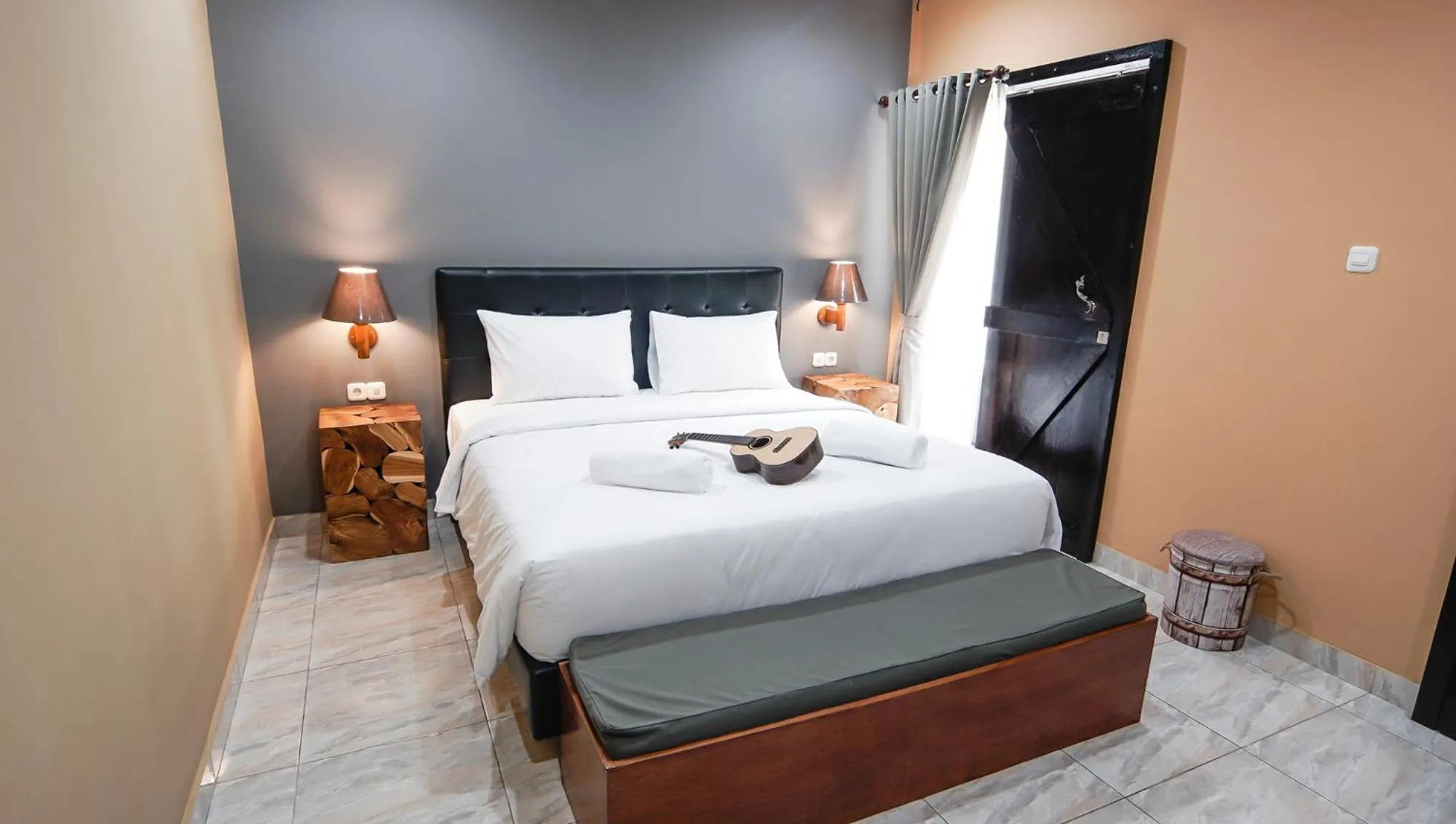 Bed in Bintang Darmawan Villa (BDV)