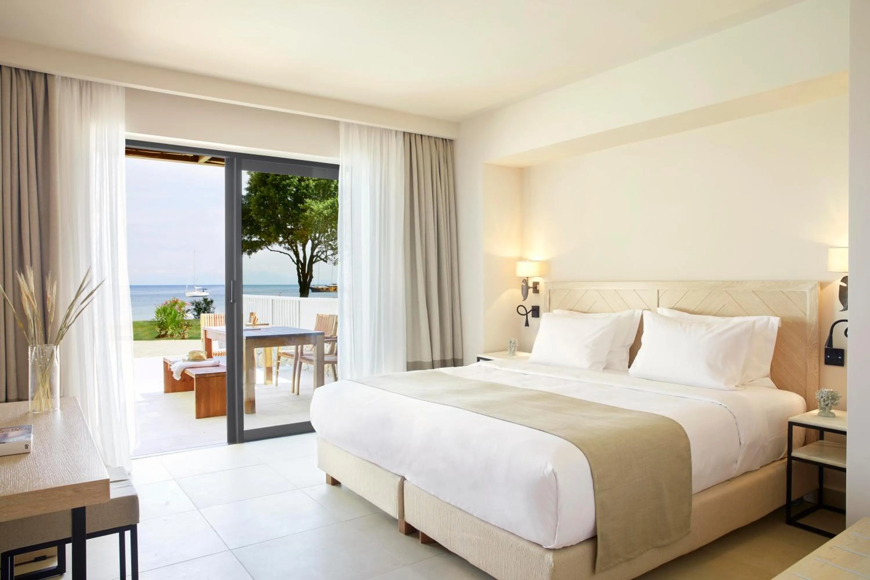 TV and multimedia, Bed in ELIVI Skiathos