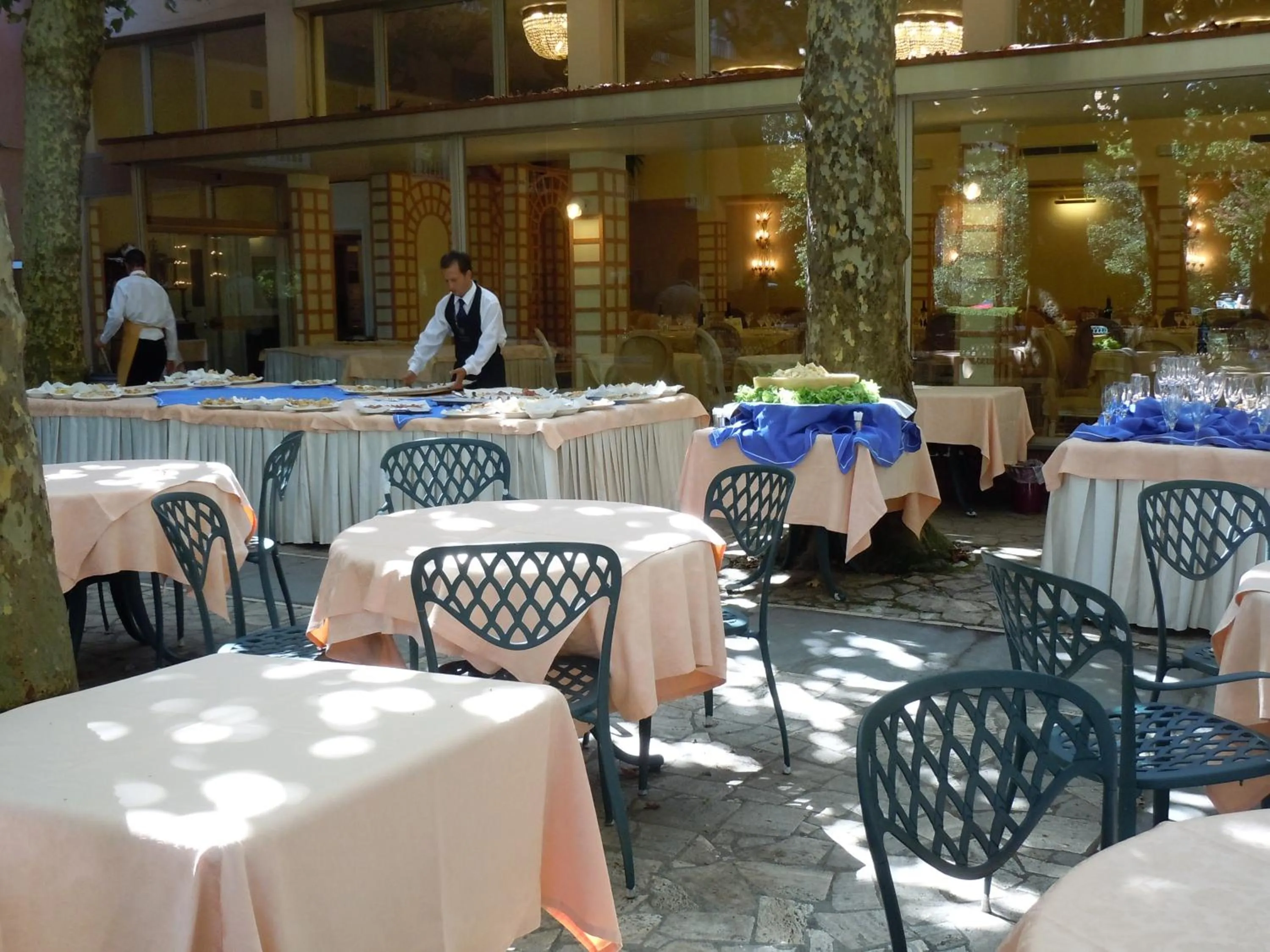 Restaurant/places to eat in Grand Hotel Villa Balbi