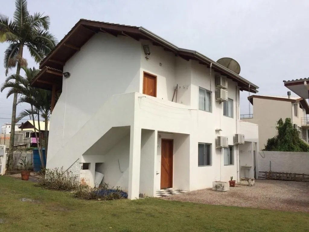 Property building in Di Raffaele Bombinhas