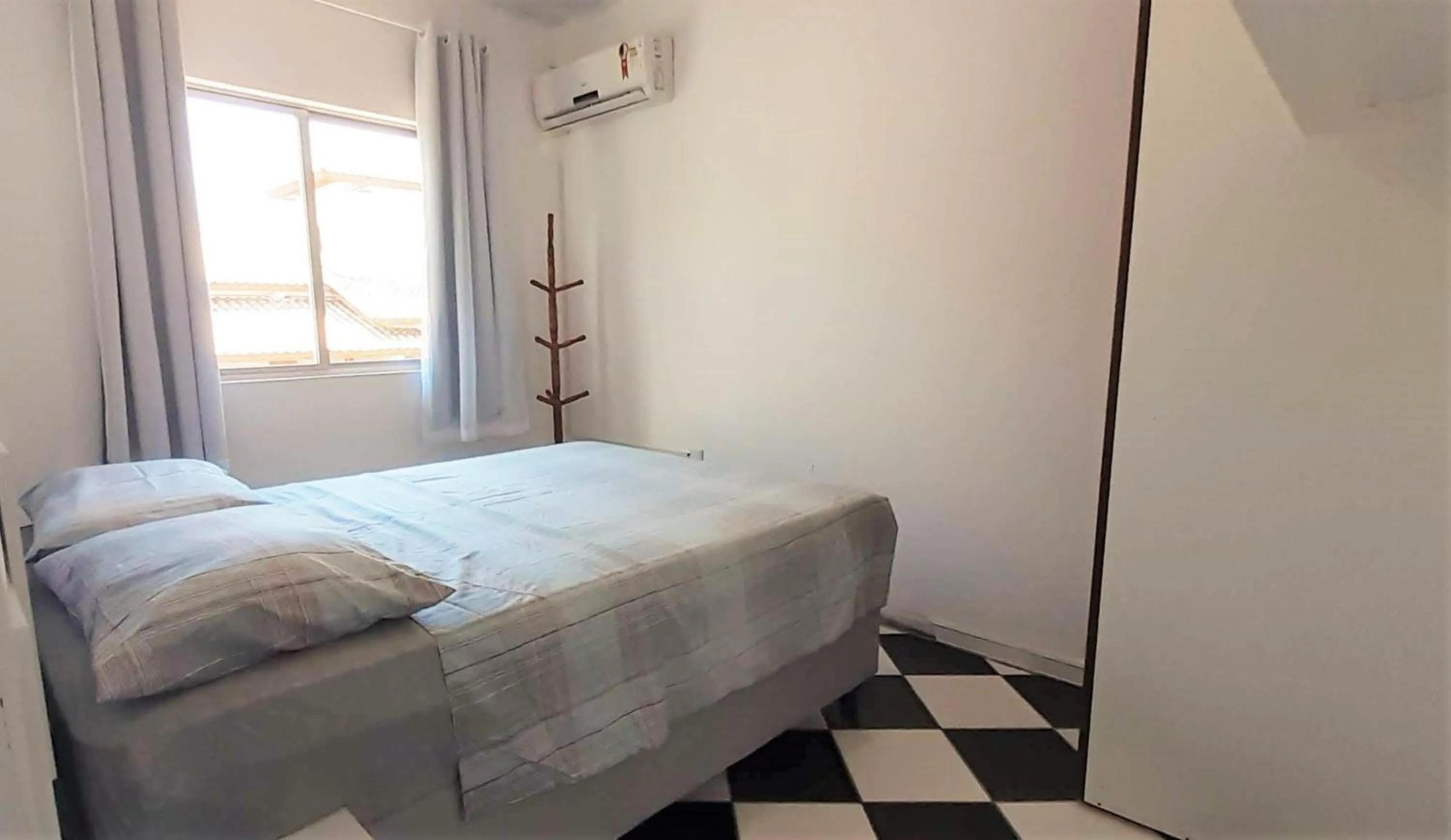 Bed in Di Raffaele Bombinhas