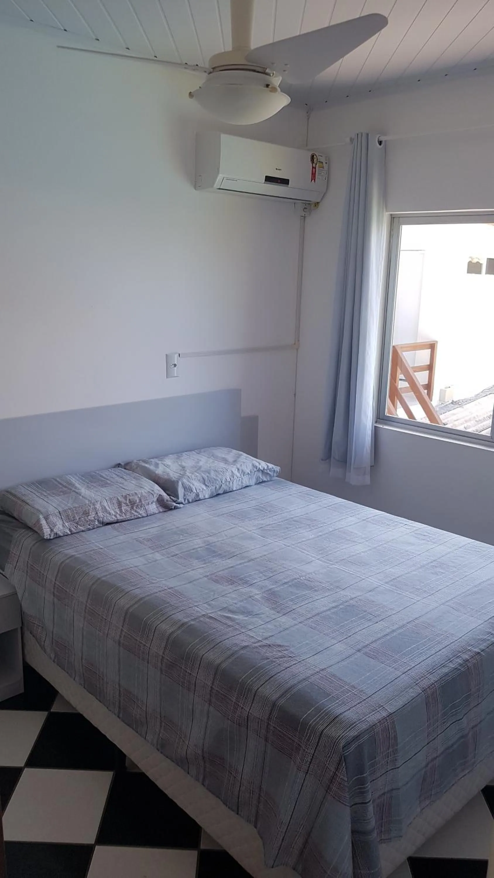 Bedroom, Bed in Di Raffaele Bombinhas