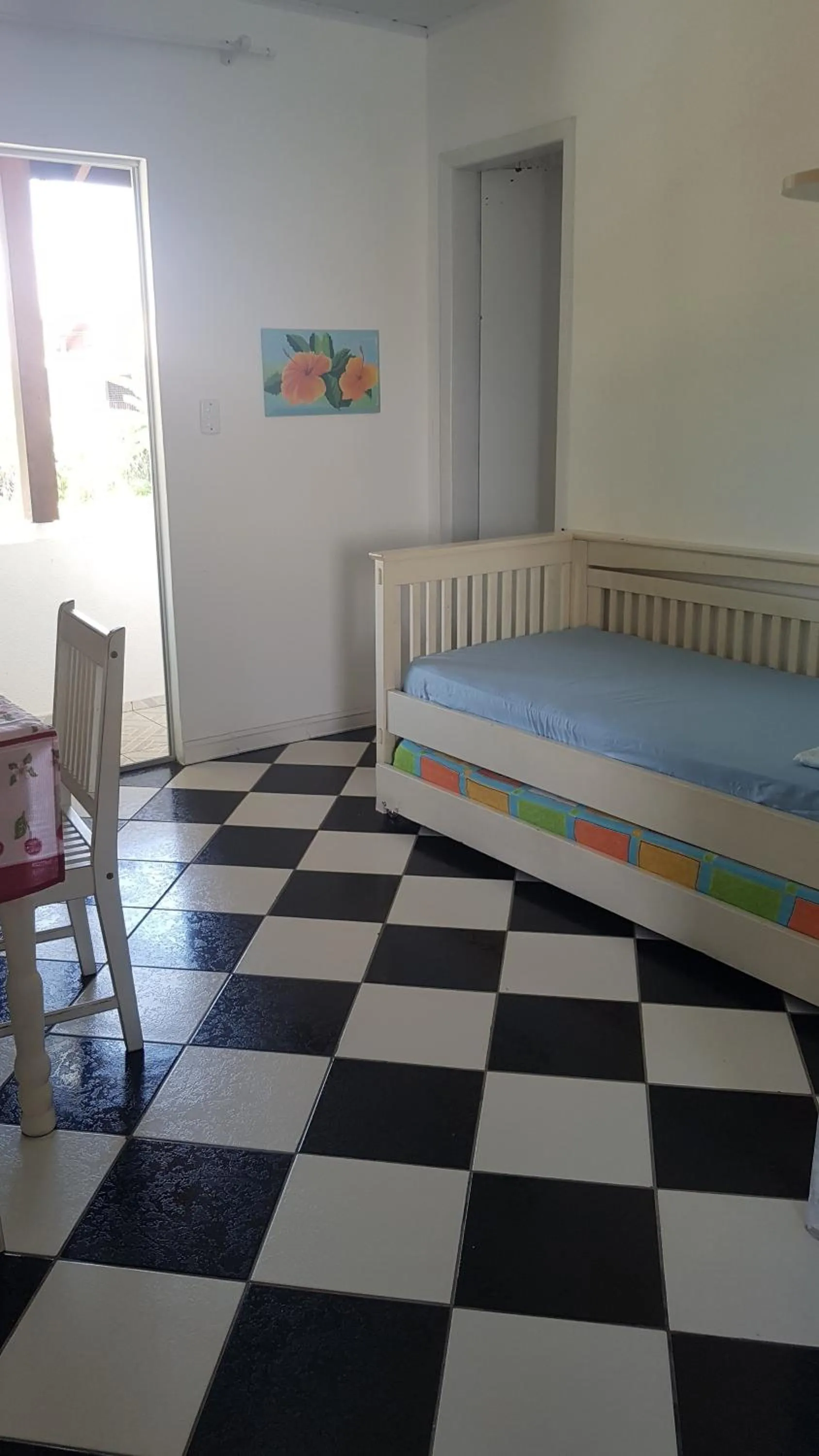 Living room, Bed in Di Raffaele Bombinhas