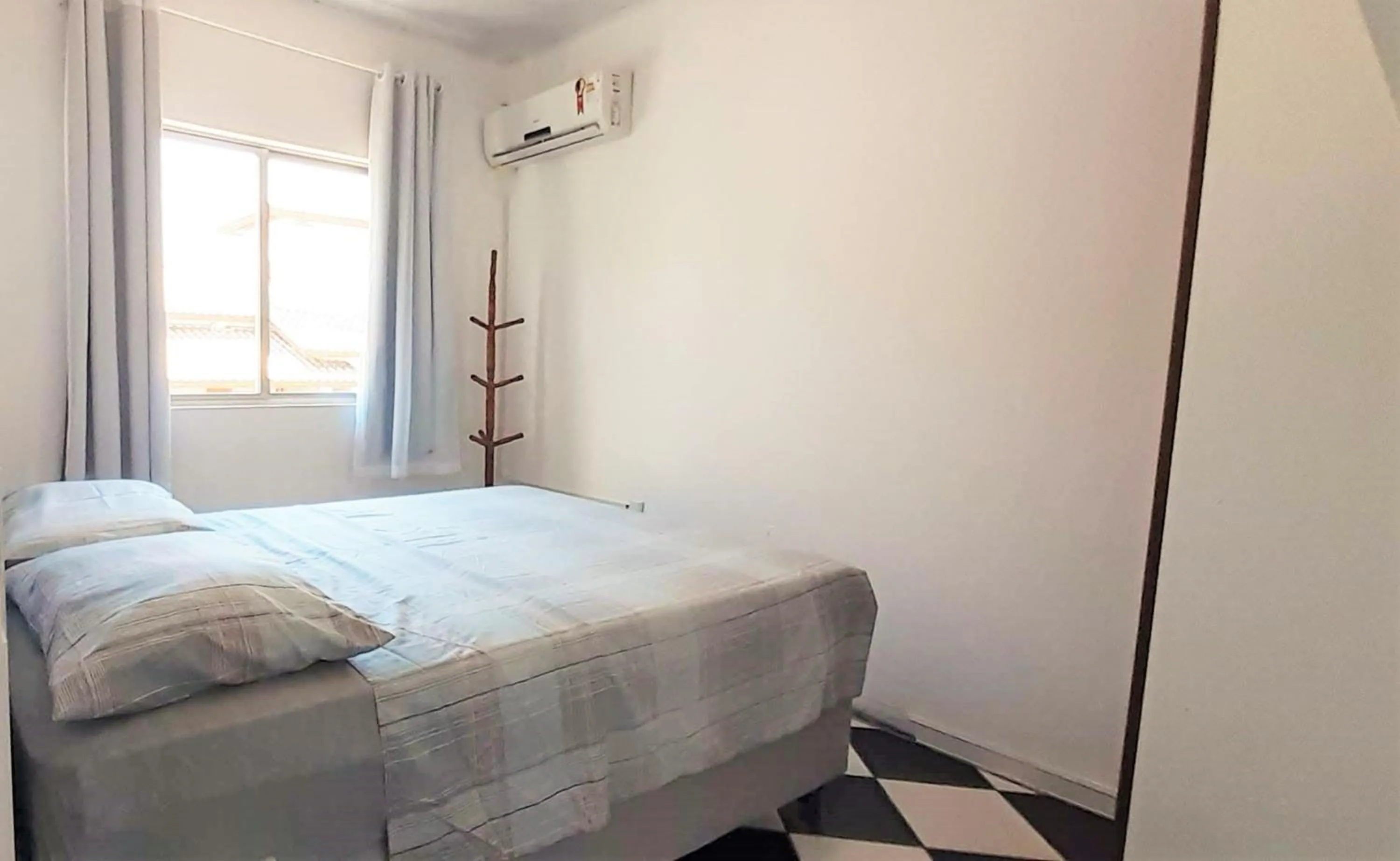 Bed in Di Raffaele Bombinhas