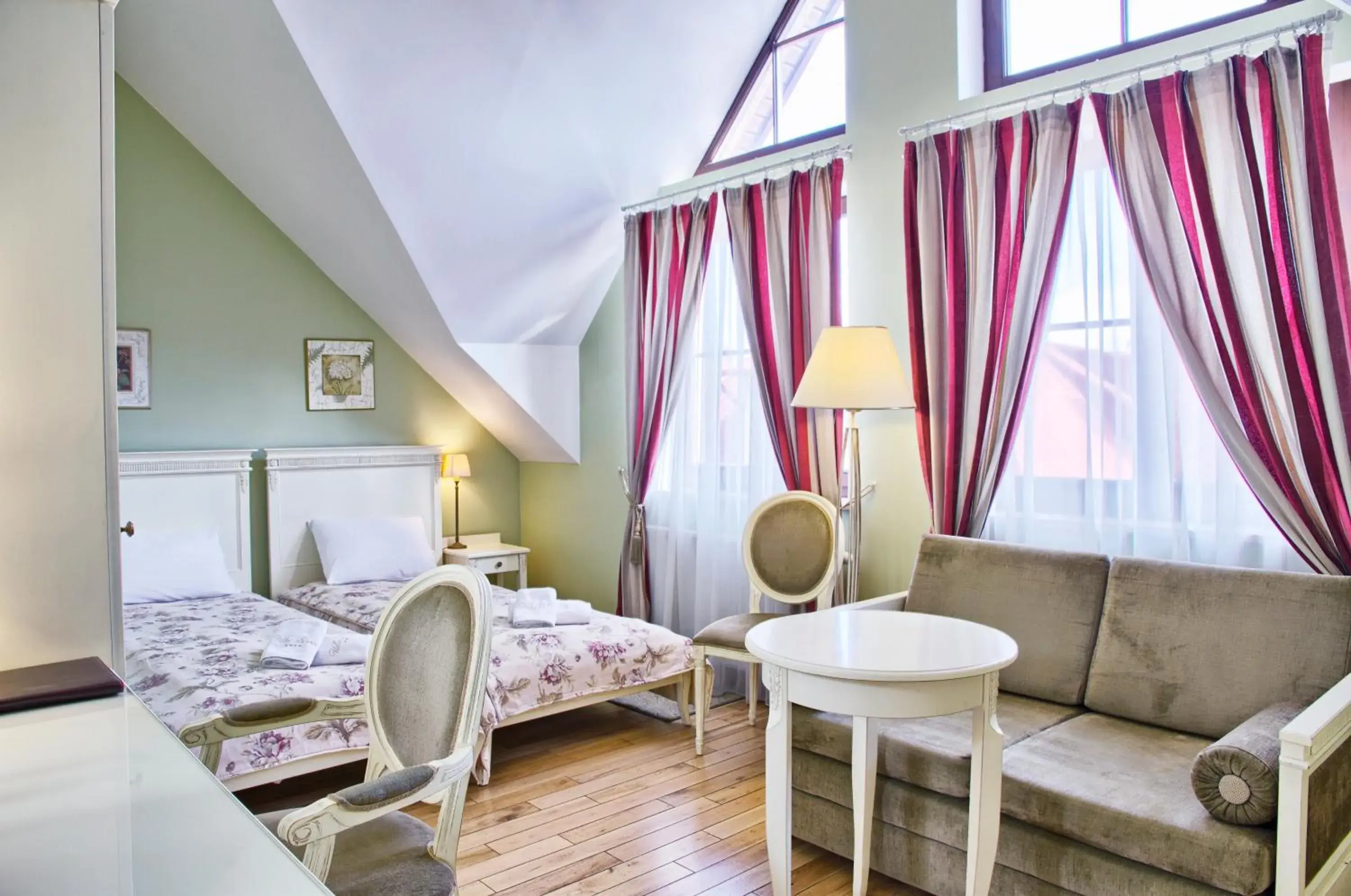 Twin Room in Villa Estera - Hotel & Restauracja Twin Room in Villa Estera - Hotel & Restauracja