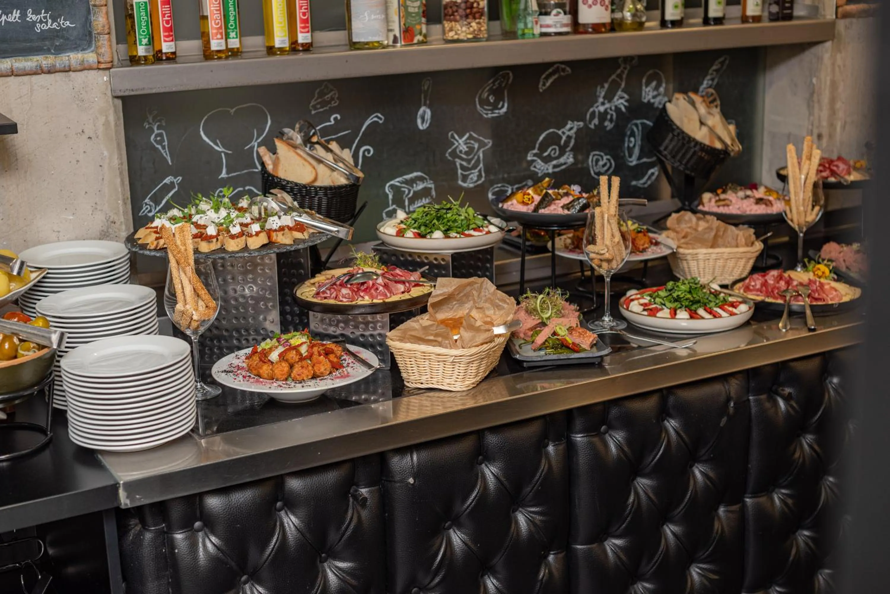 Restaurant/places to eat in Hotel Bonvino Badacsony