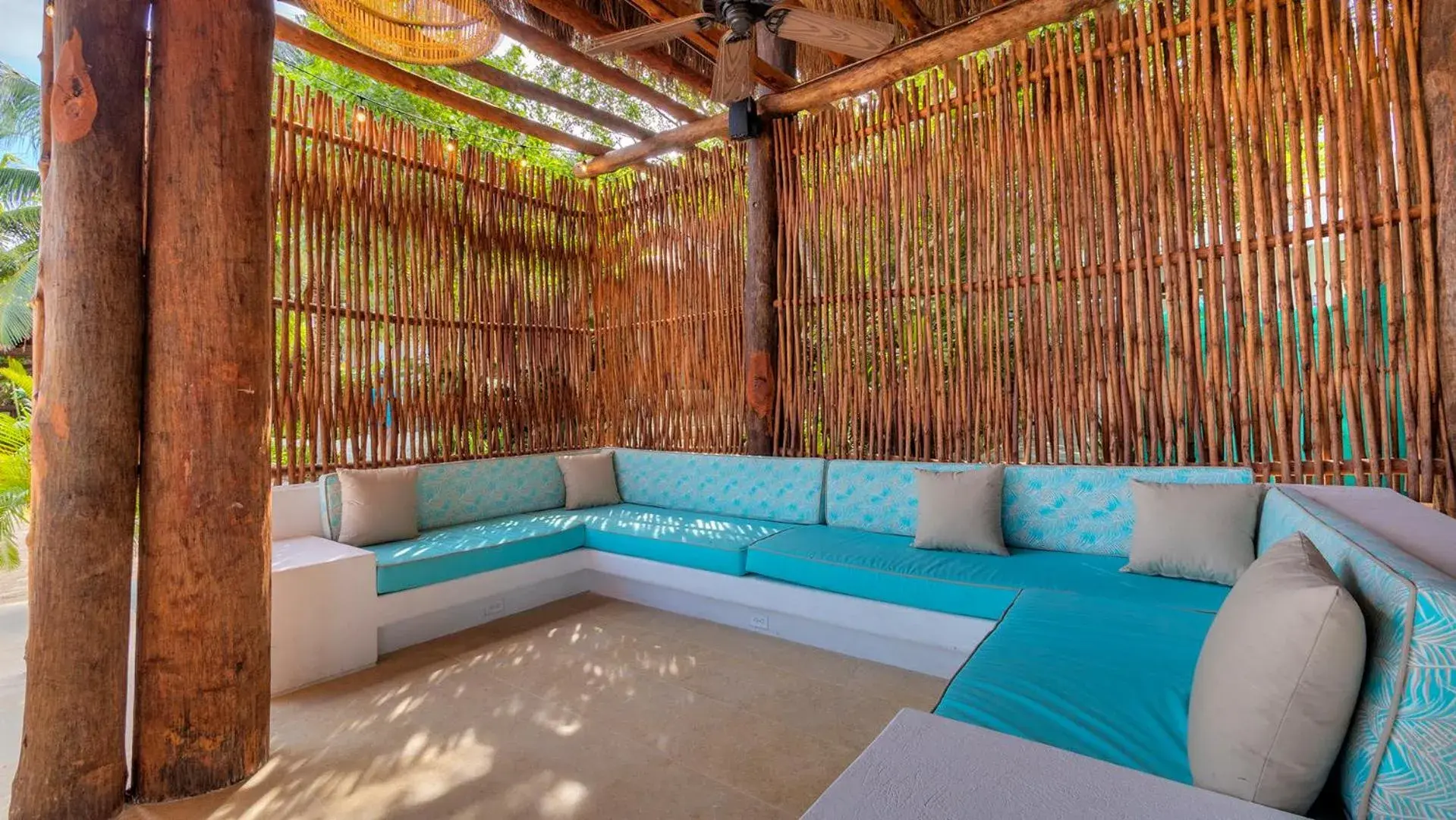 Restaurant/places to eat in Aura Hotel Barú Restaurant/places to eat in Aura Hotel Barú