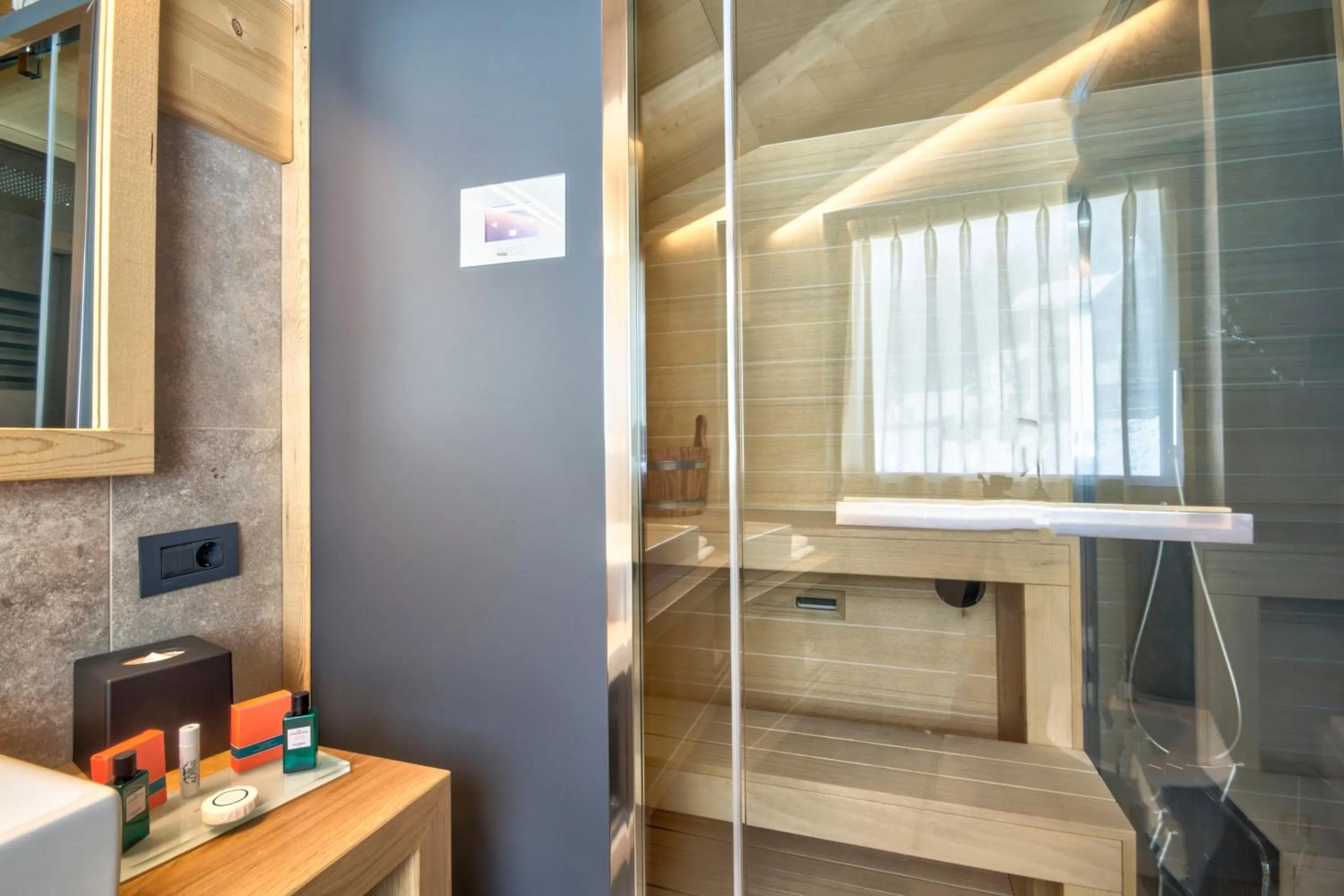 Shower in Dolomiti Lodge Alverà