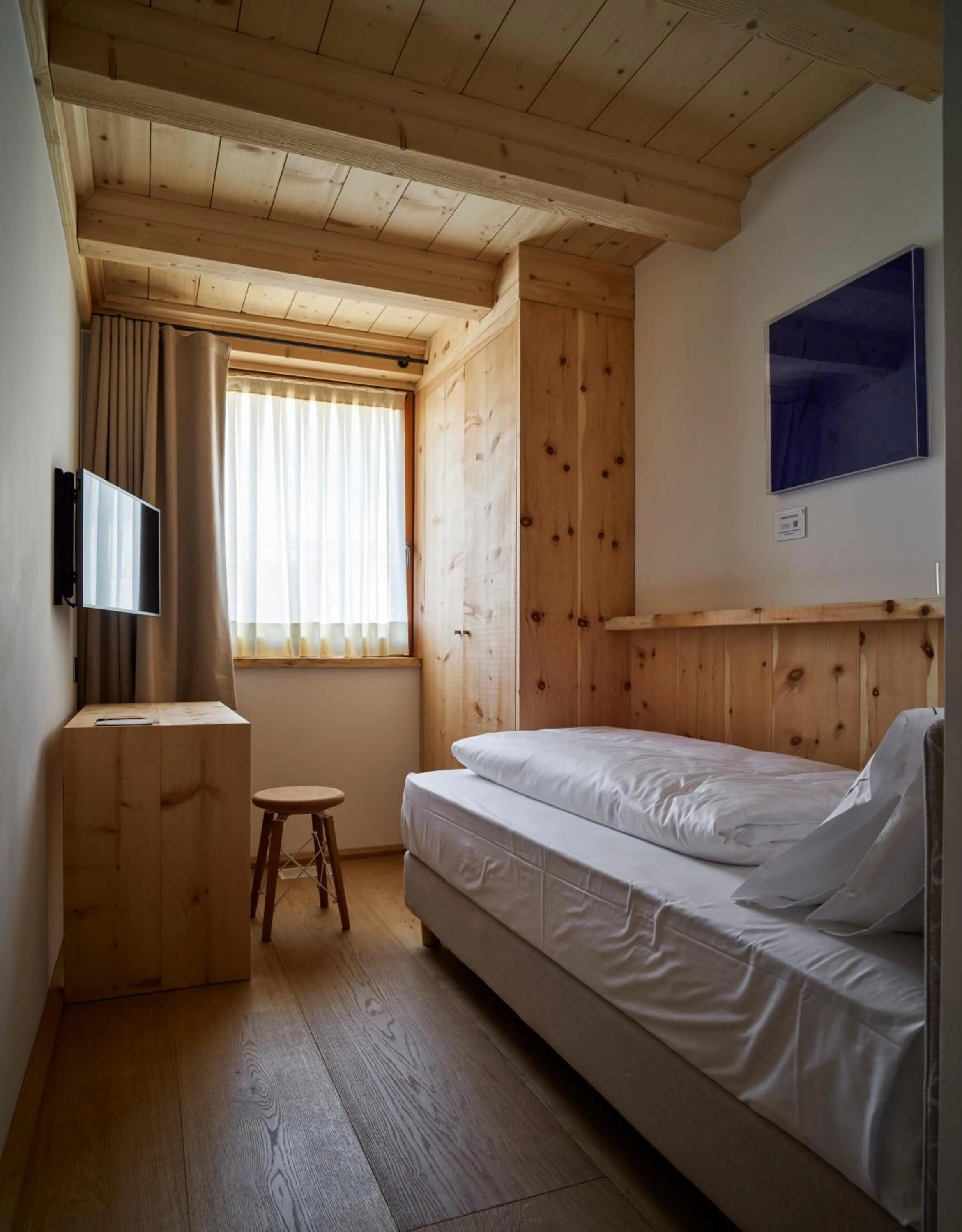 Bedroom, Bed in Dolomiti Lodge Alverà
