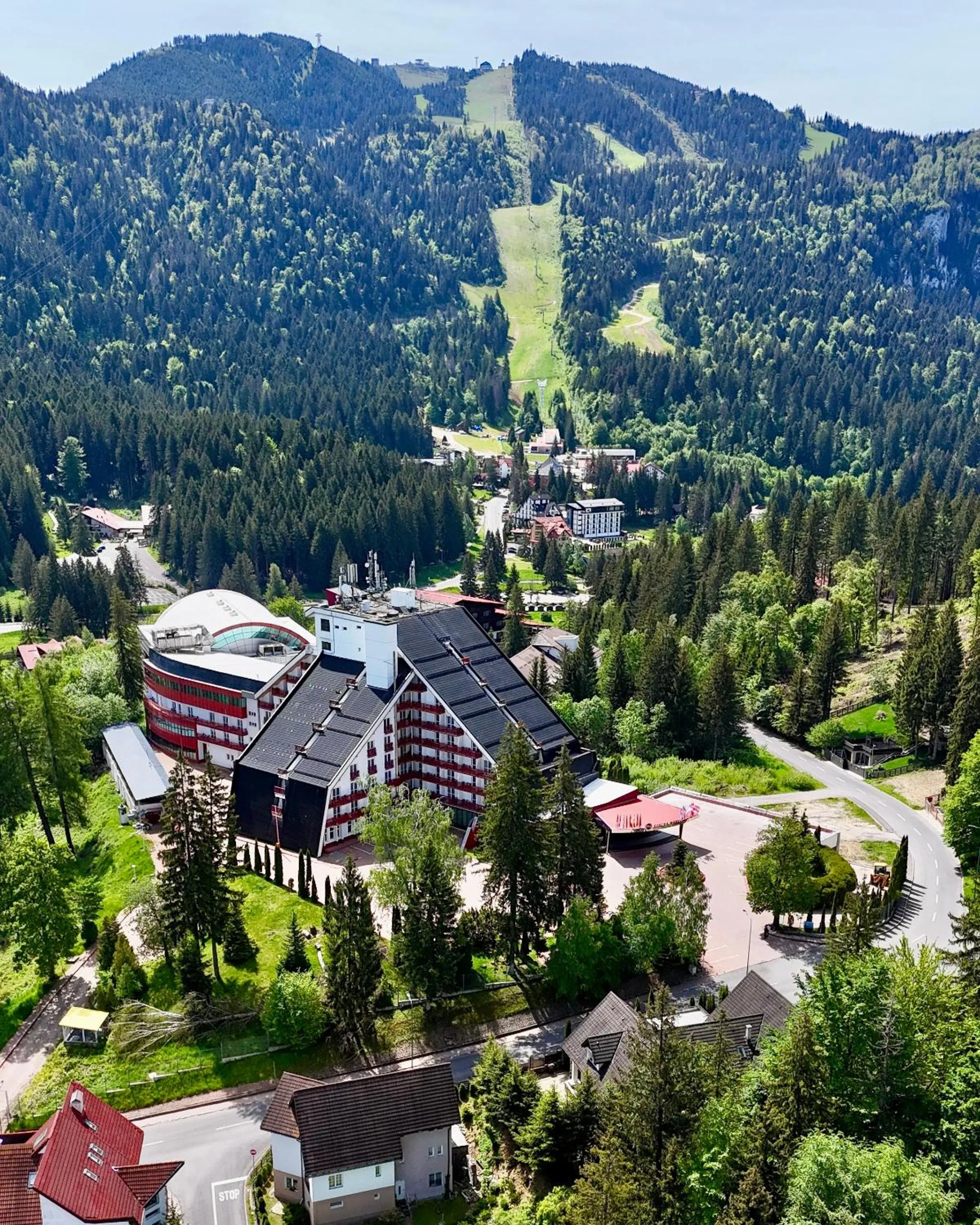 Bird's eye view in Hotel Piatra Mare