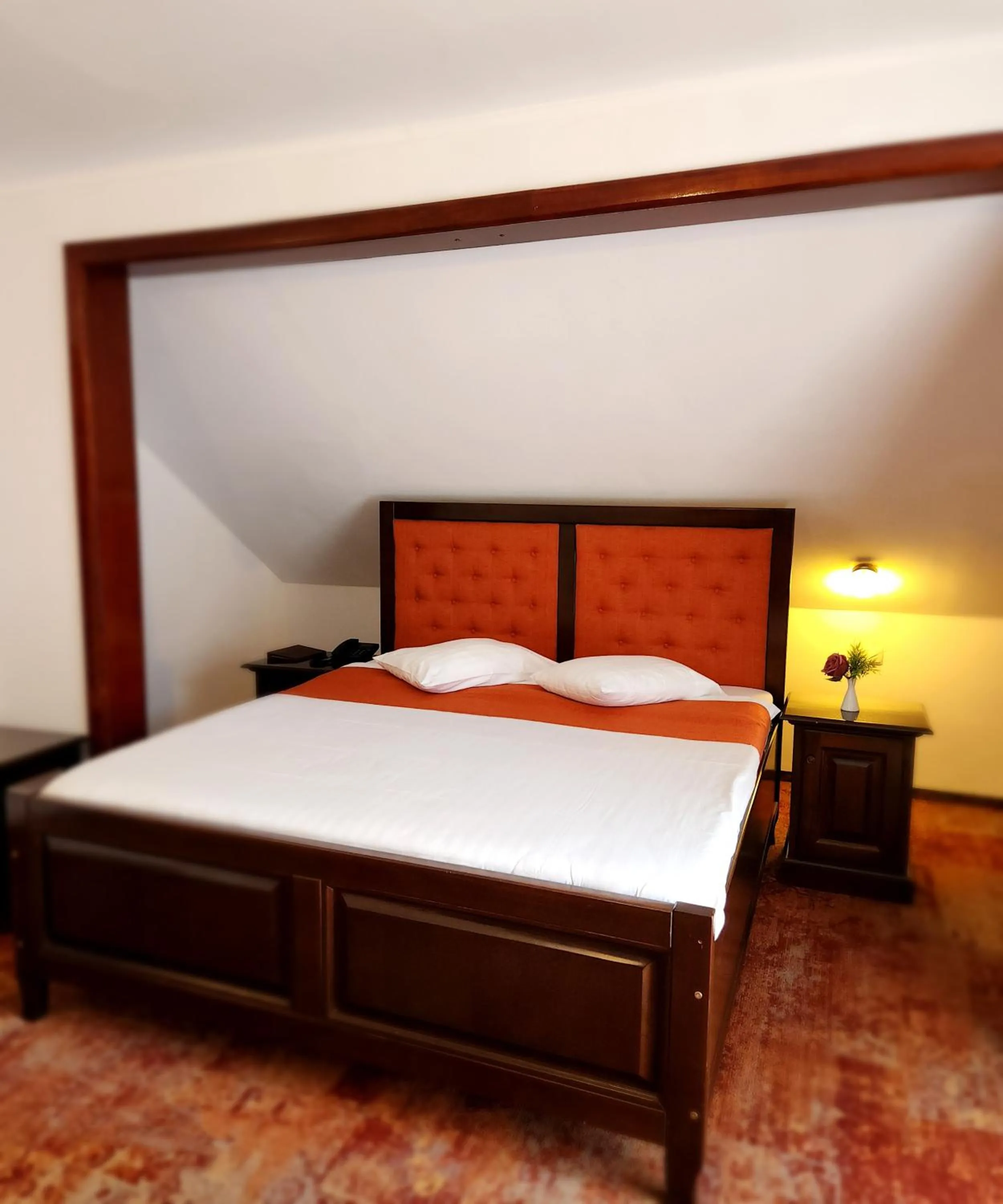 Bed in Hotel Piatra Mare