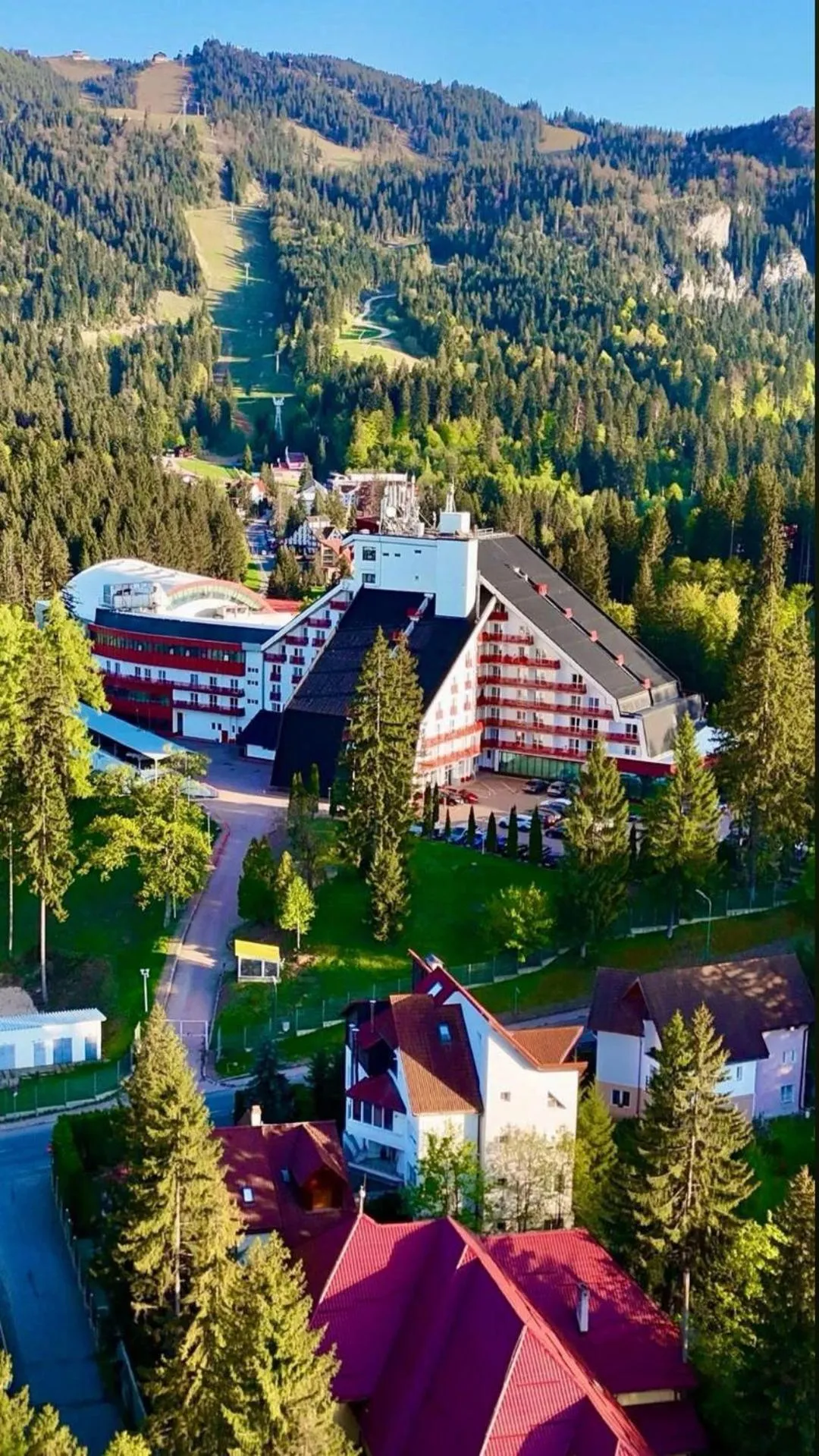 Property building in Hotel Piatra Mare