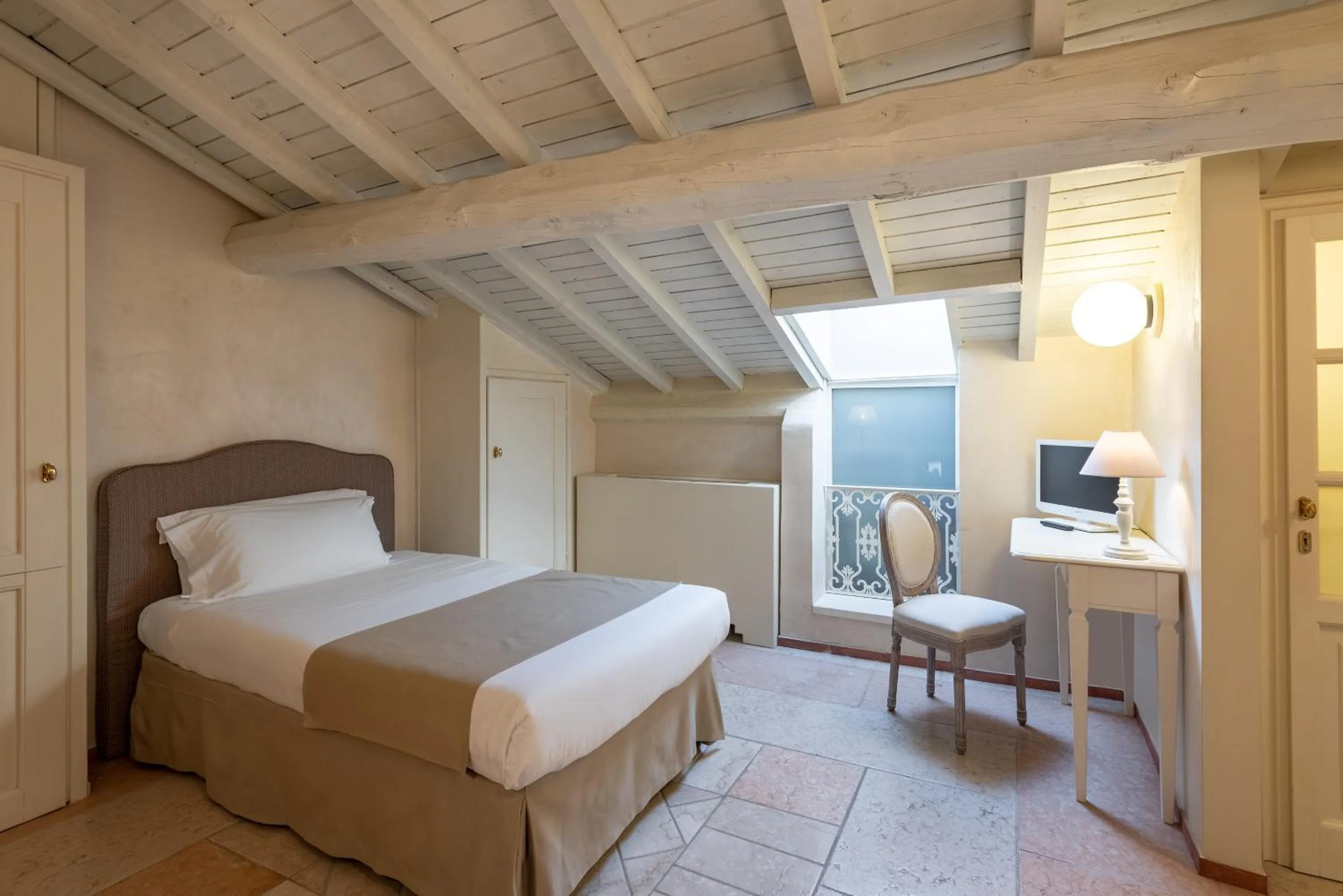 Bed in Hotel Palazzo Novello