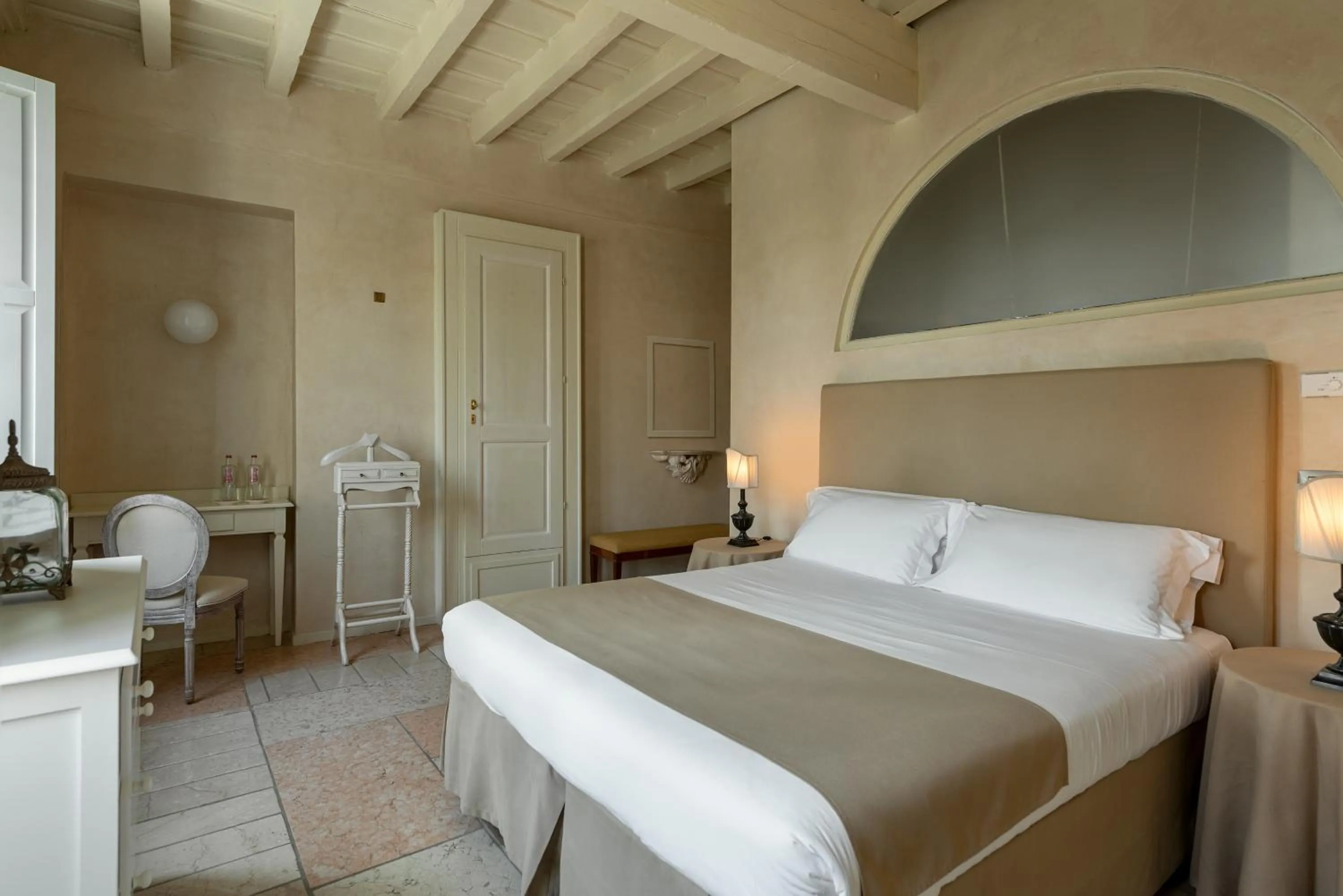 Bed in Hotel Palazzo Novello