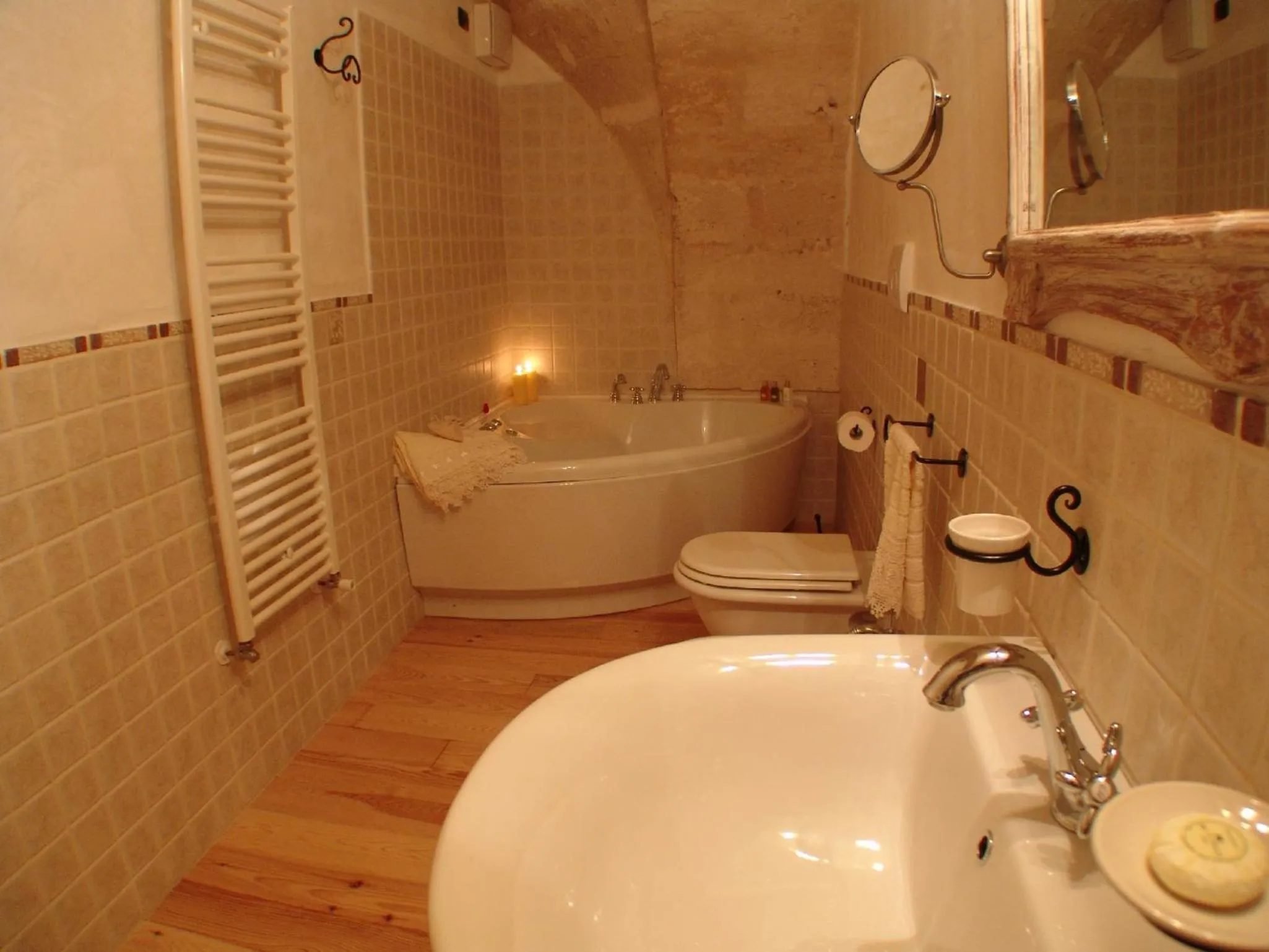 Bathroom in Hotel Masseria Fortificata Donnaloia
