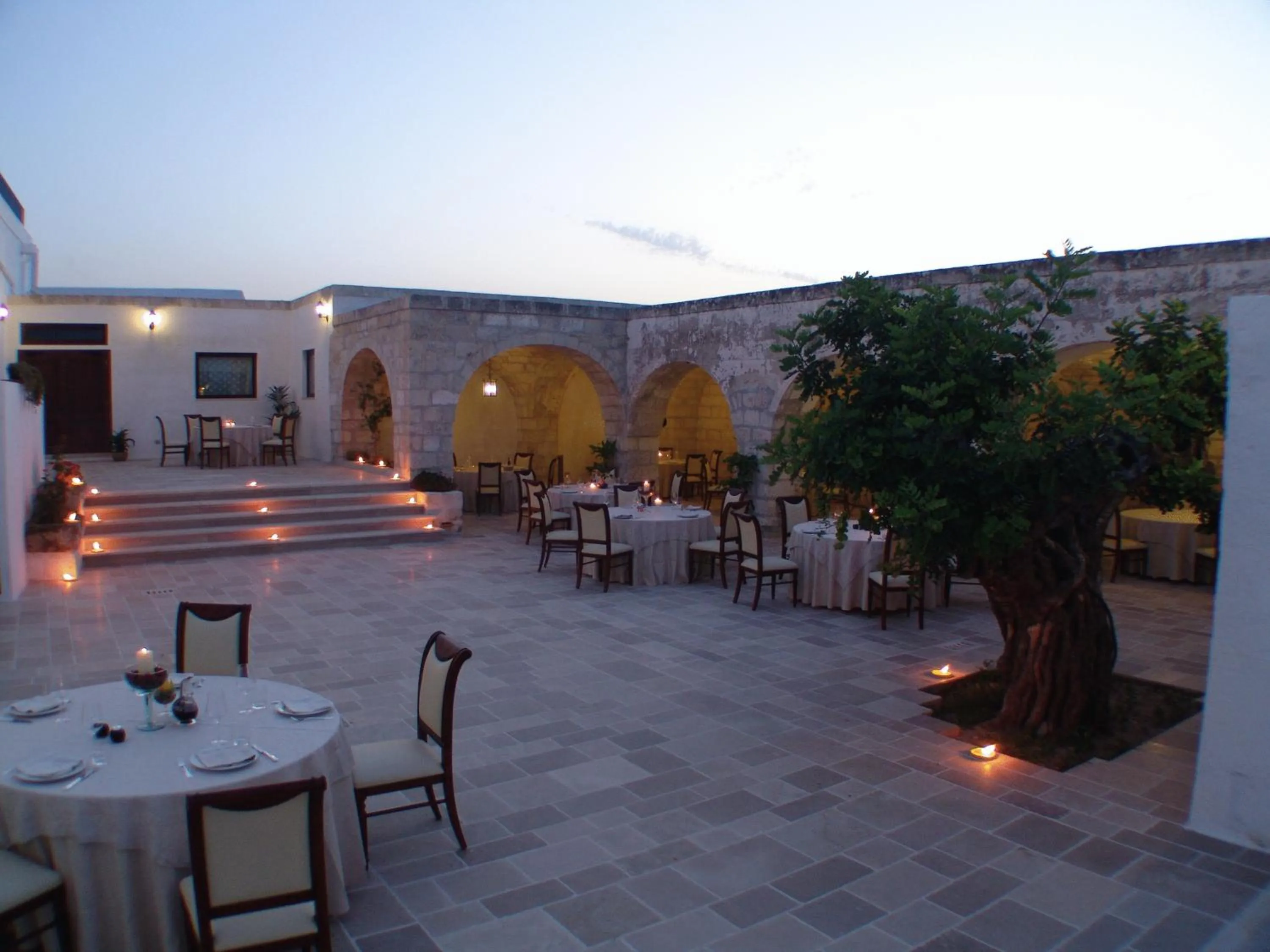 Restaurant/places to eat in Hotel Masseria Fortificata Donnaloia