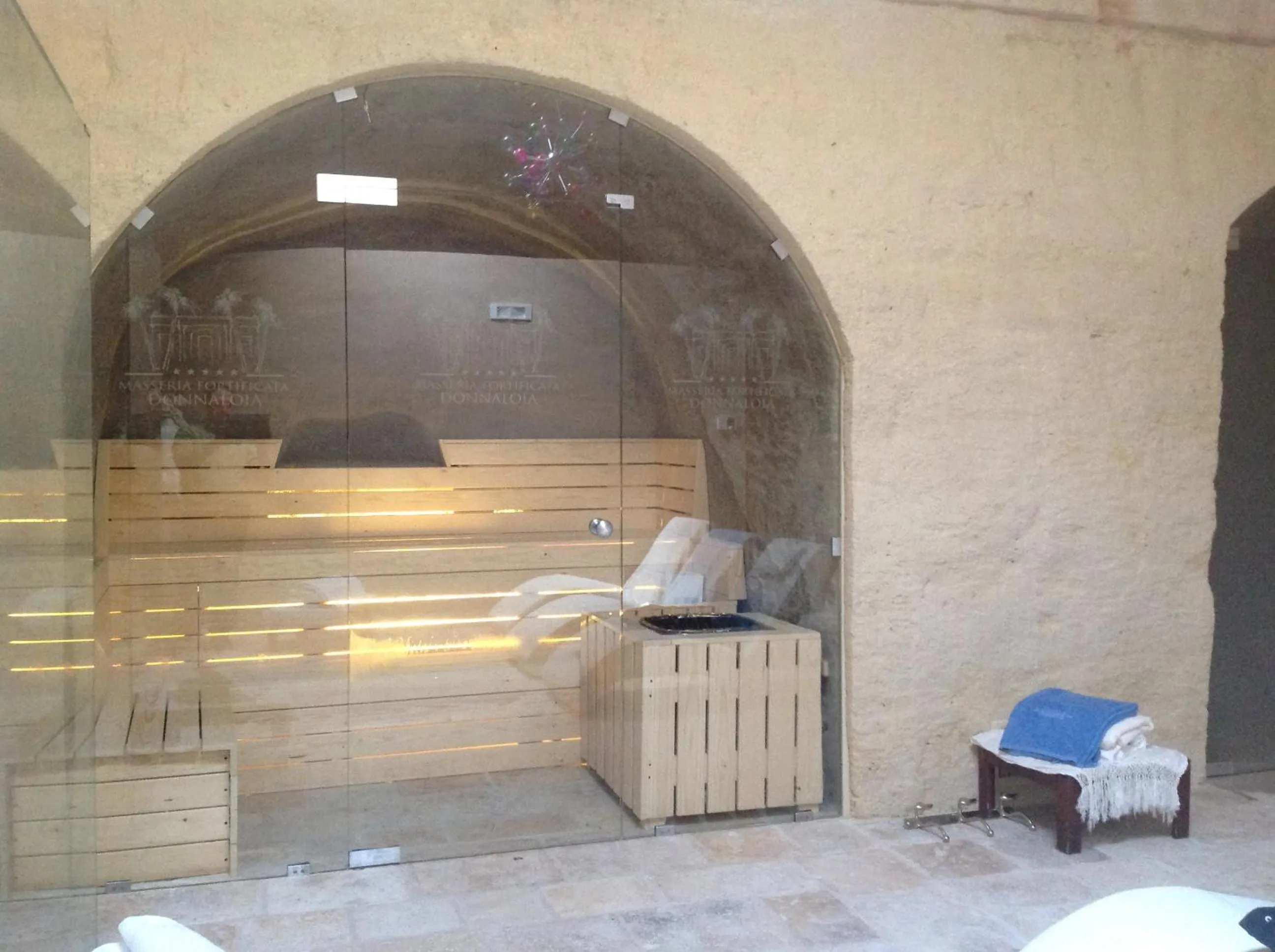 Sauna in Hotel Masseria Fortificata Donnaloia