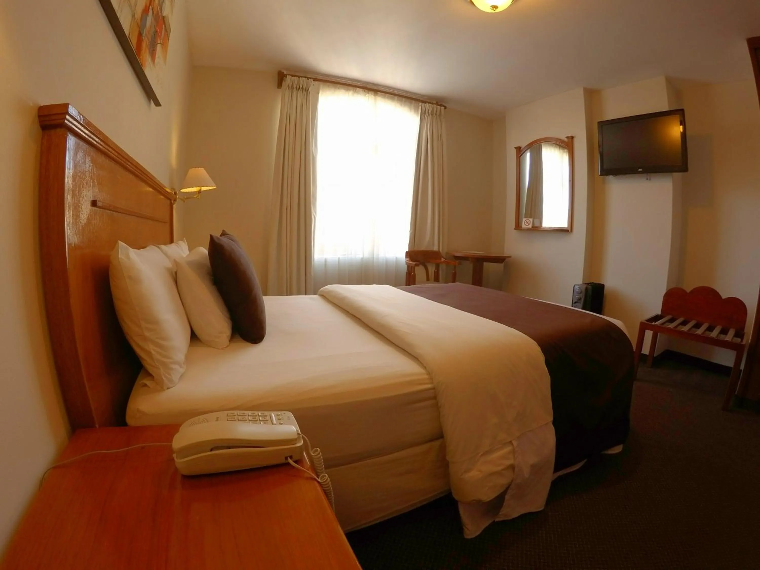 Photo of the whole room, Bed in Casona Plaza Hotel Puno