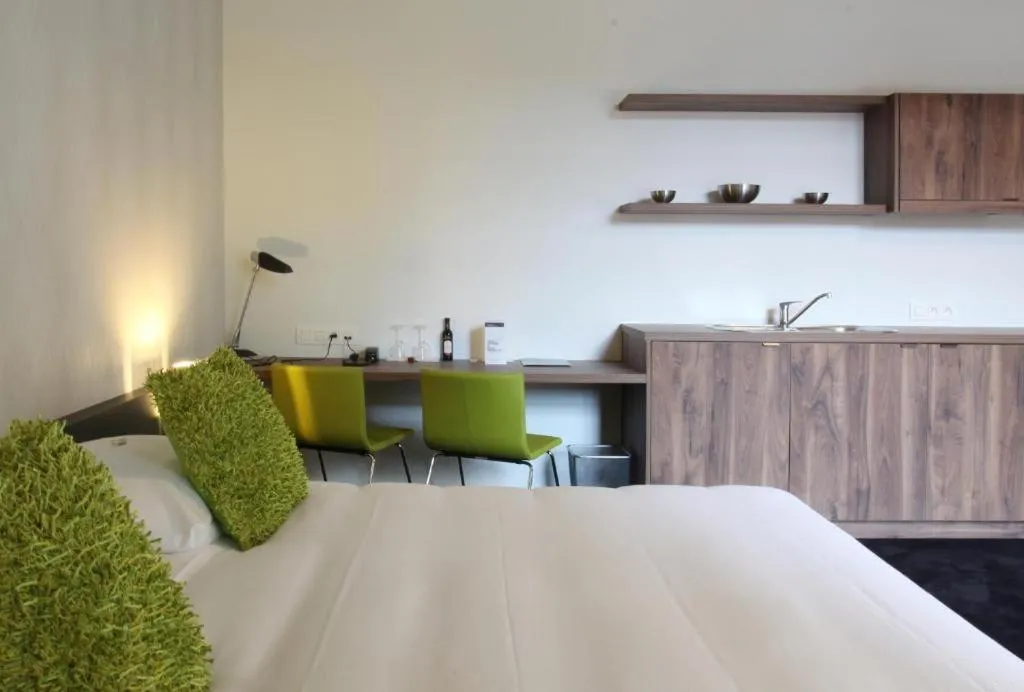 Bedroom, Bed in Hotel The Lodge Vilvoorde