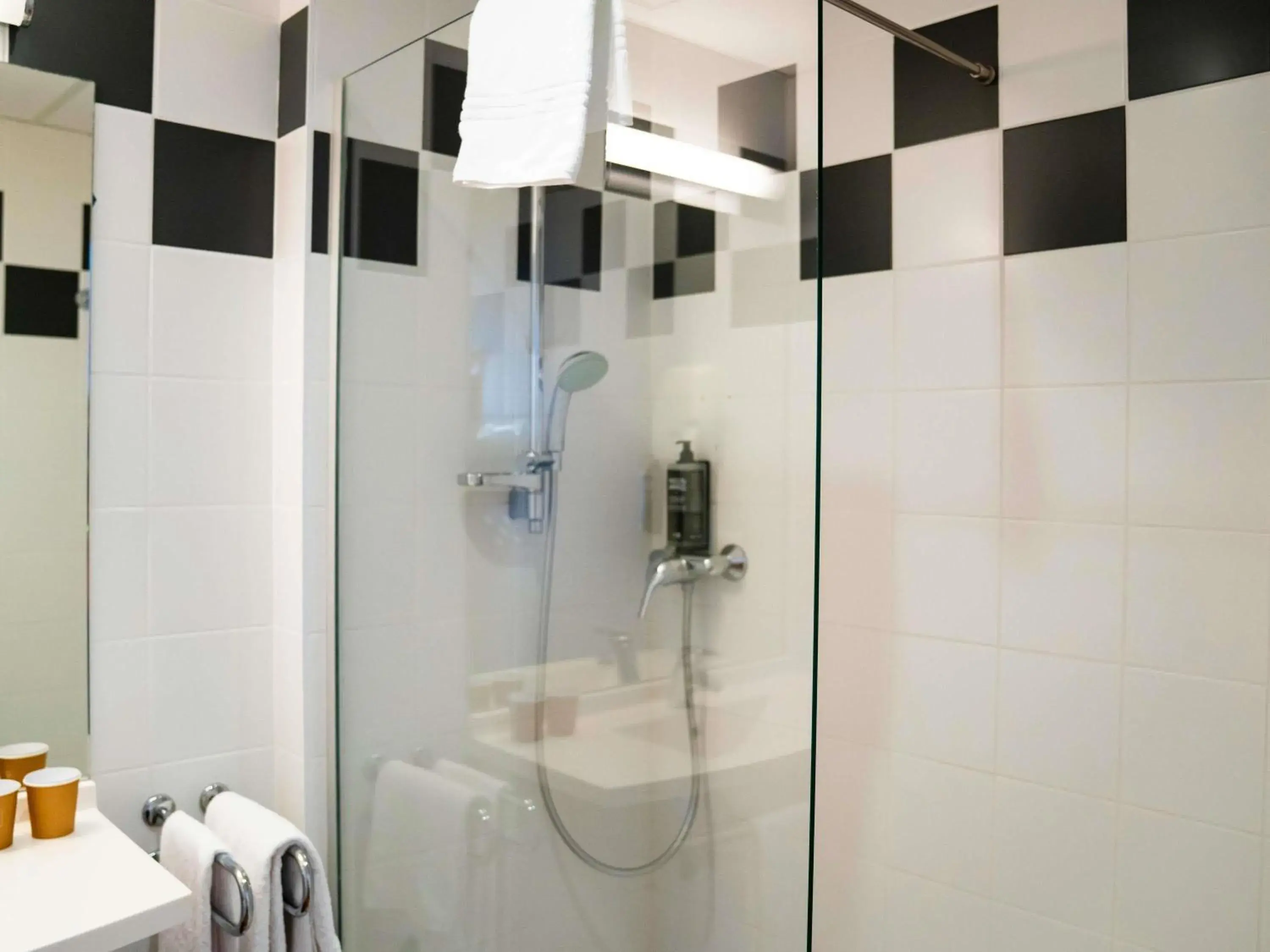 Bedroom in ibis Styles Bourbon Lancy Bedroom in ibis Styles Bourbon Lancy