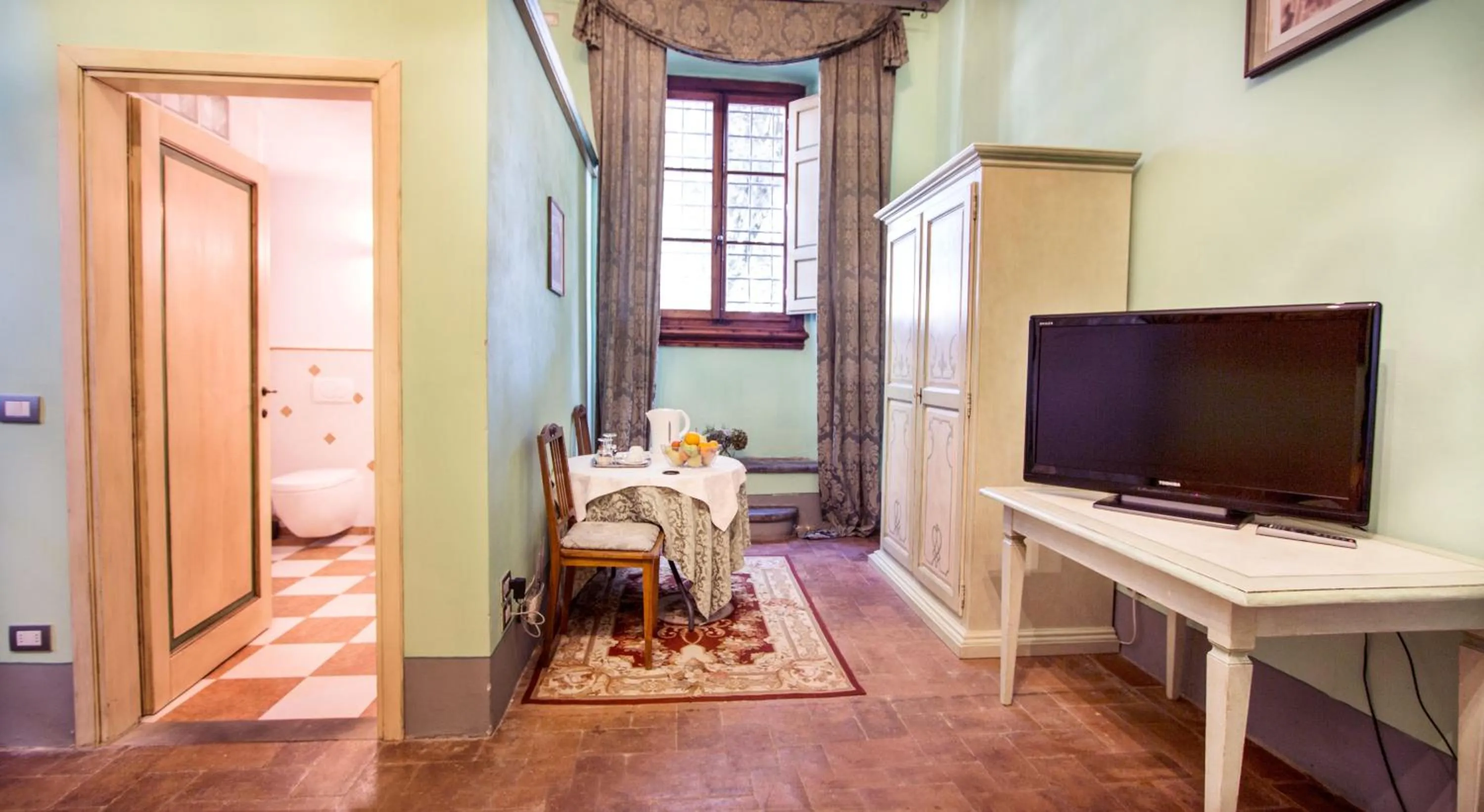 Seating area in Villa Il Fedino