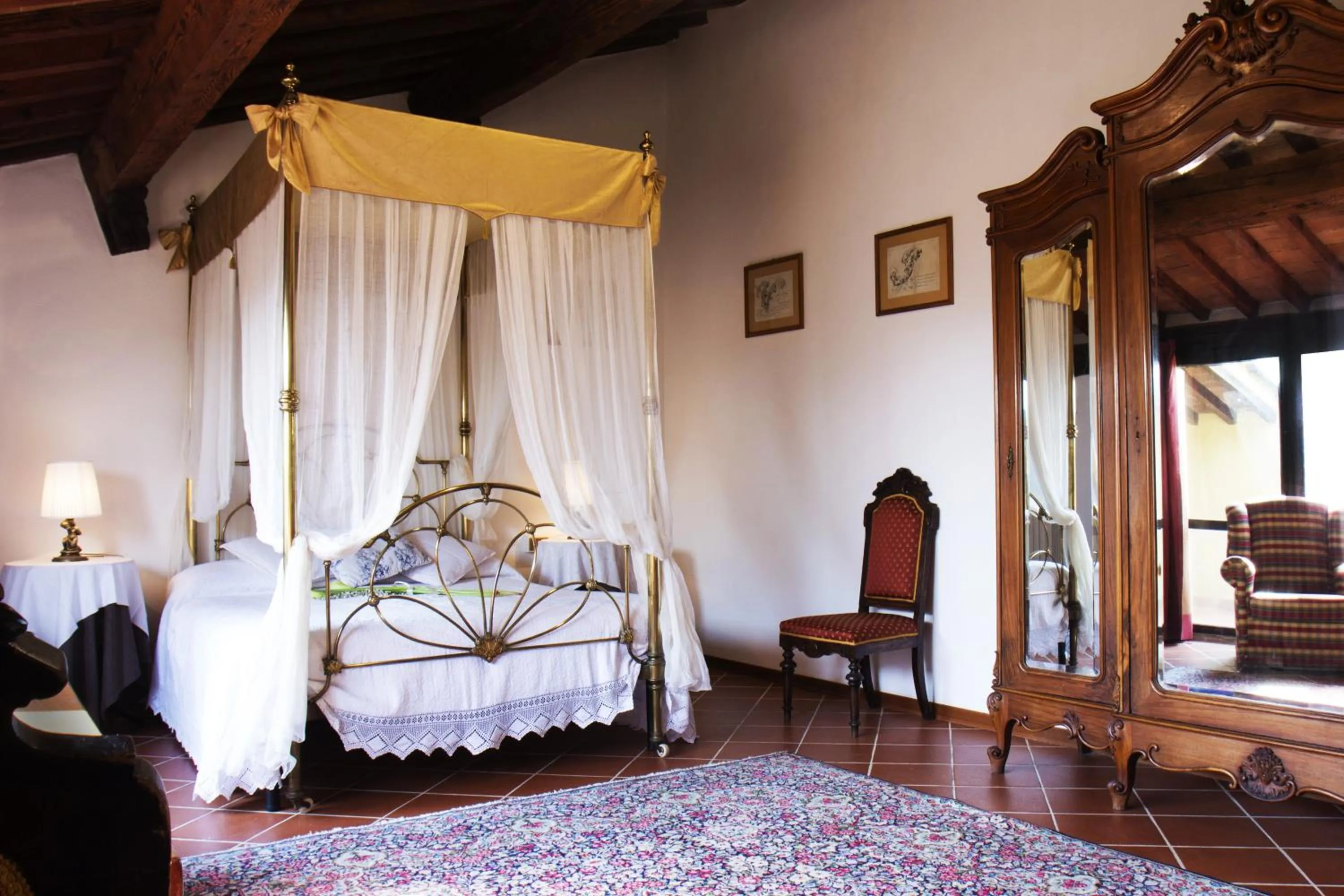 Photo of the whole room, Bed in Villa Il Fedino