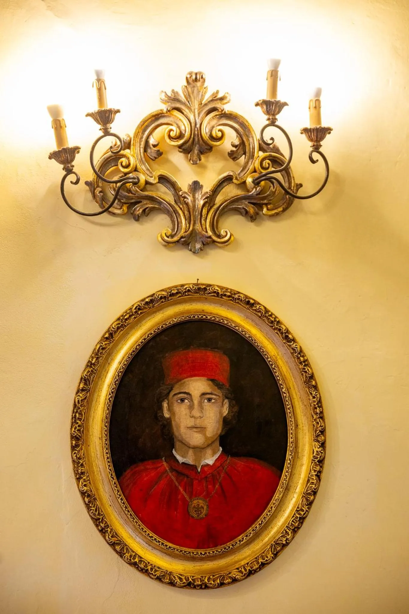 Communal lounge/ TV room in Villa Il Fedino