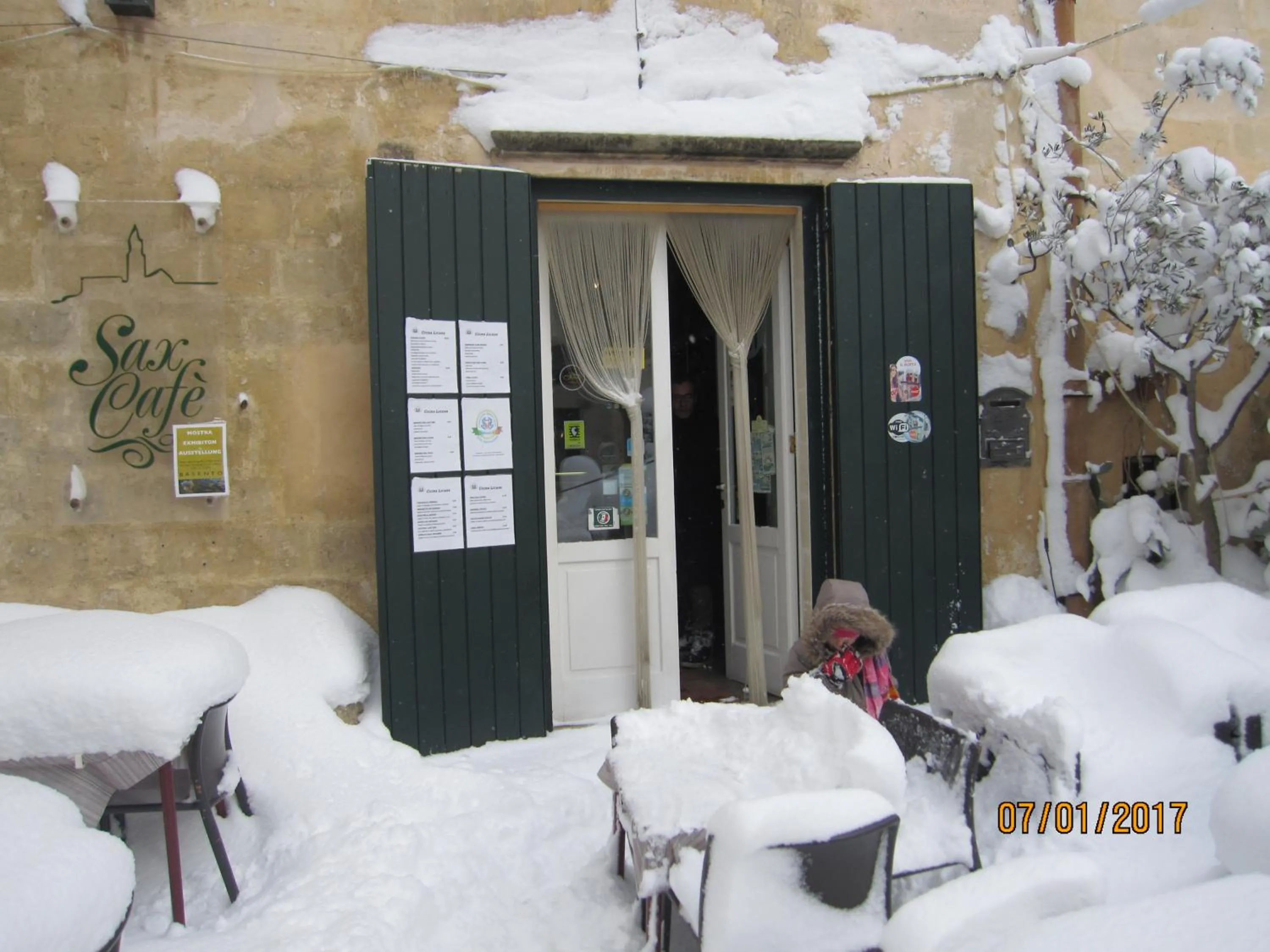 Facade/entrance in Sax Barisano