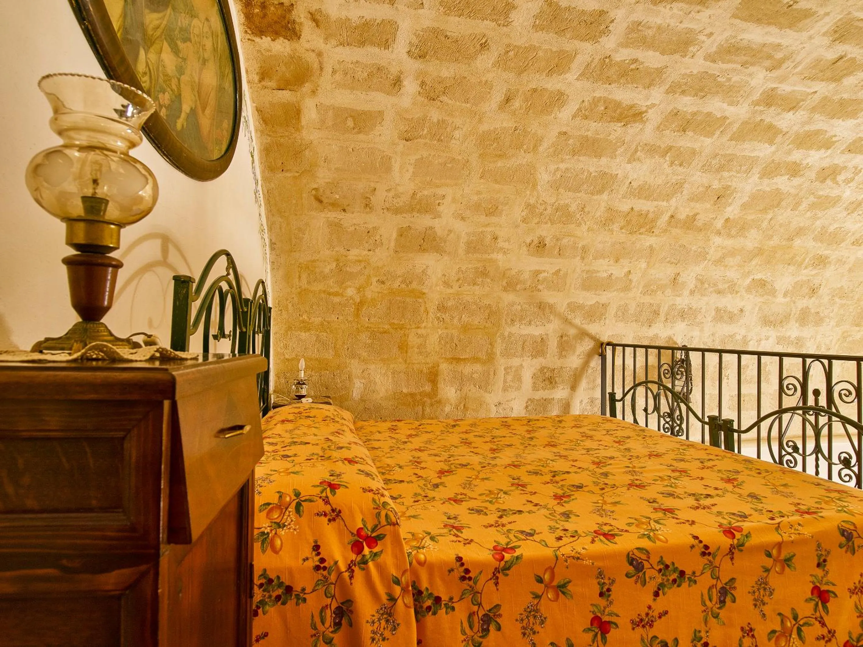 Bed in Sax Barisano