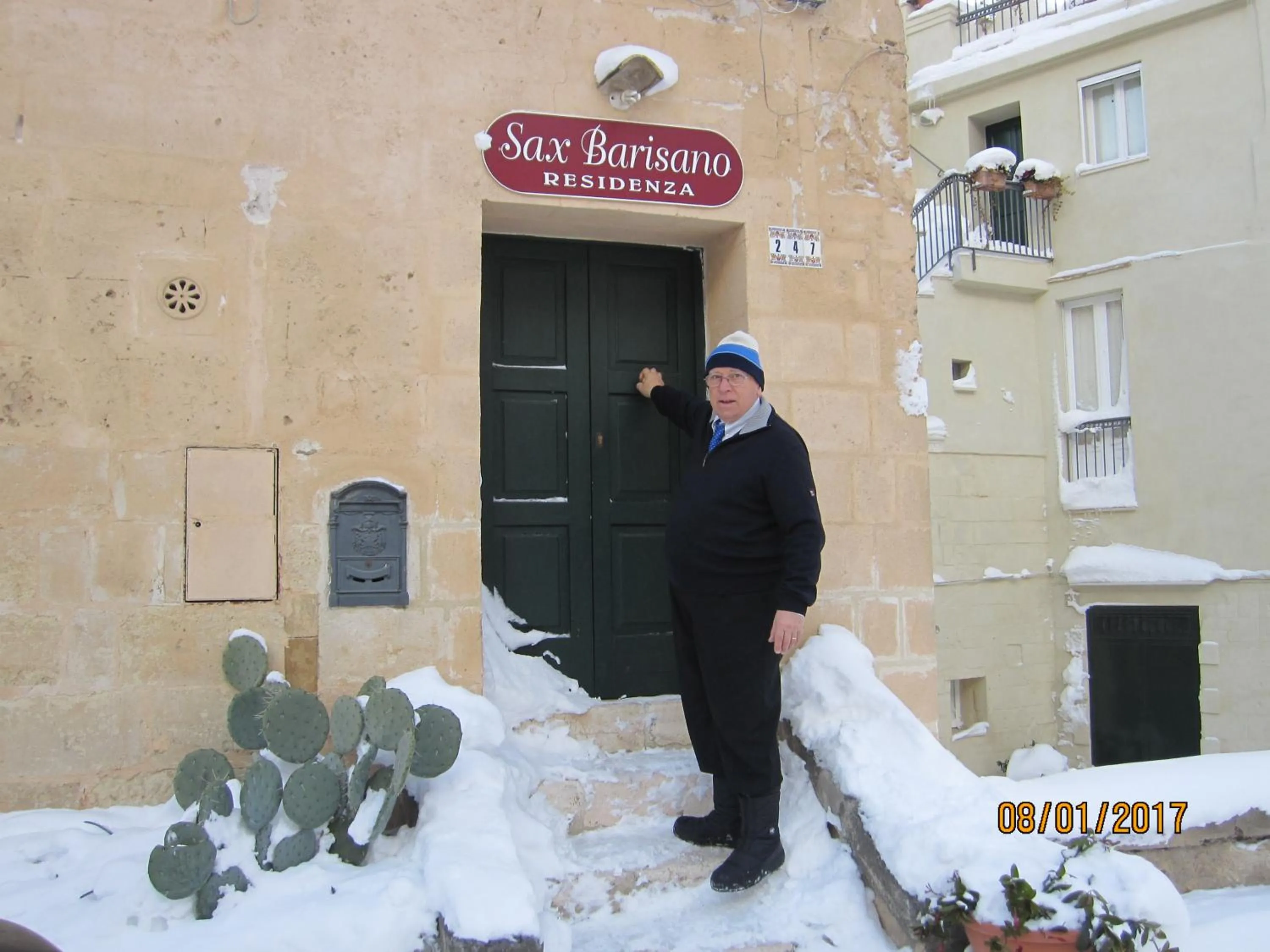 Facade/entrance in Sax Barisano